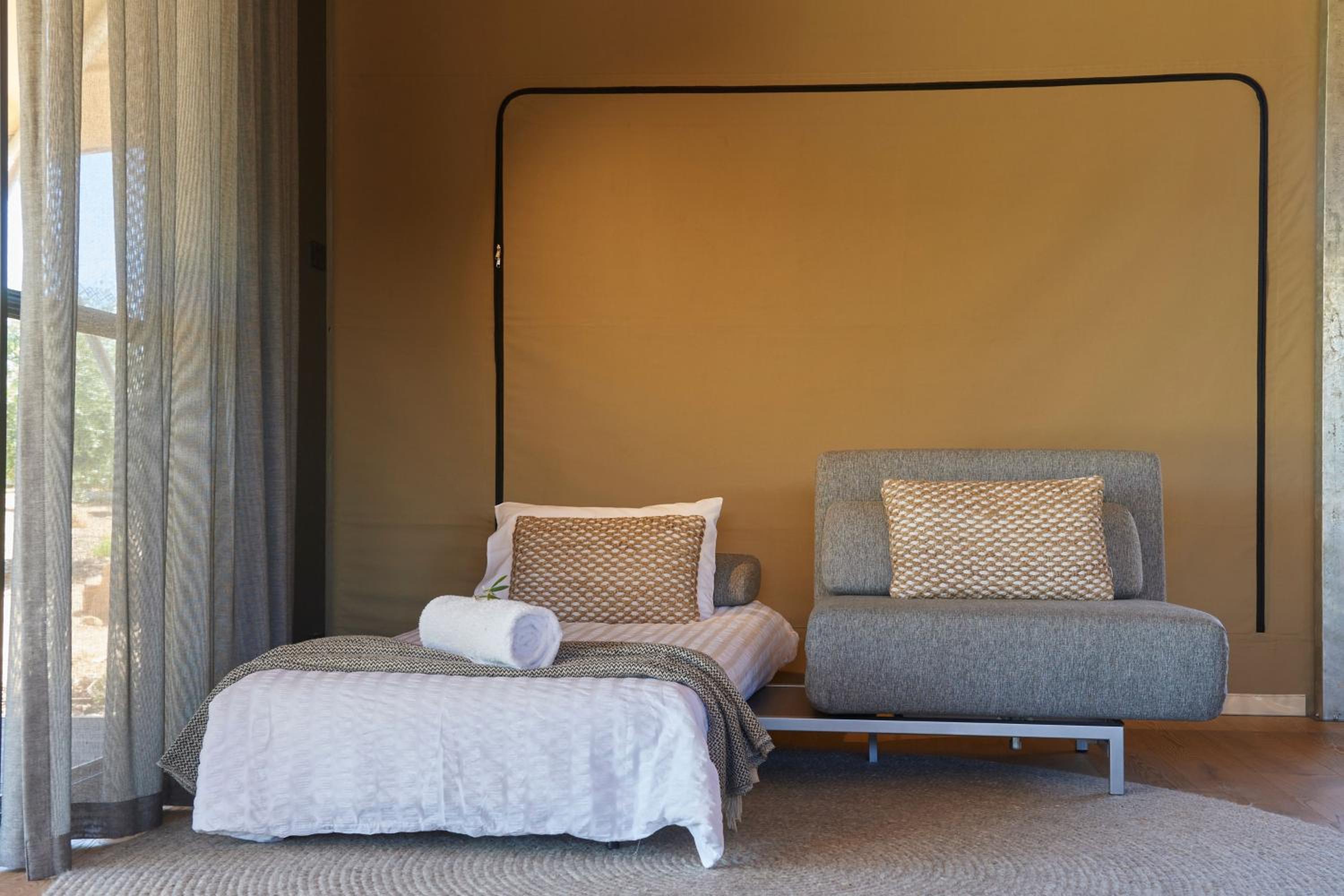 Olio Bello Lakeside Glamping