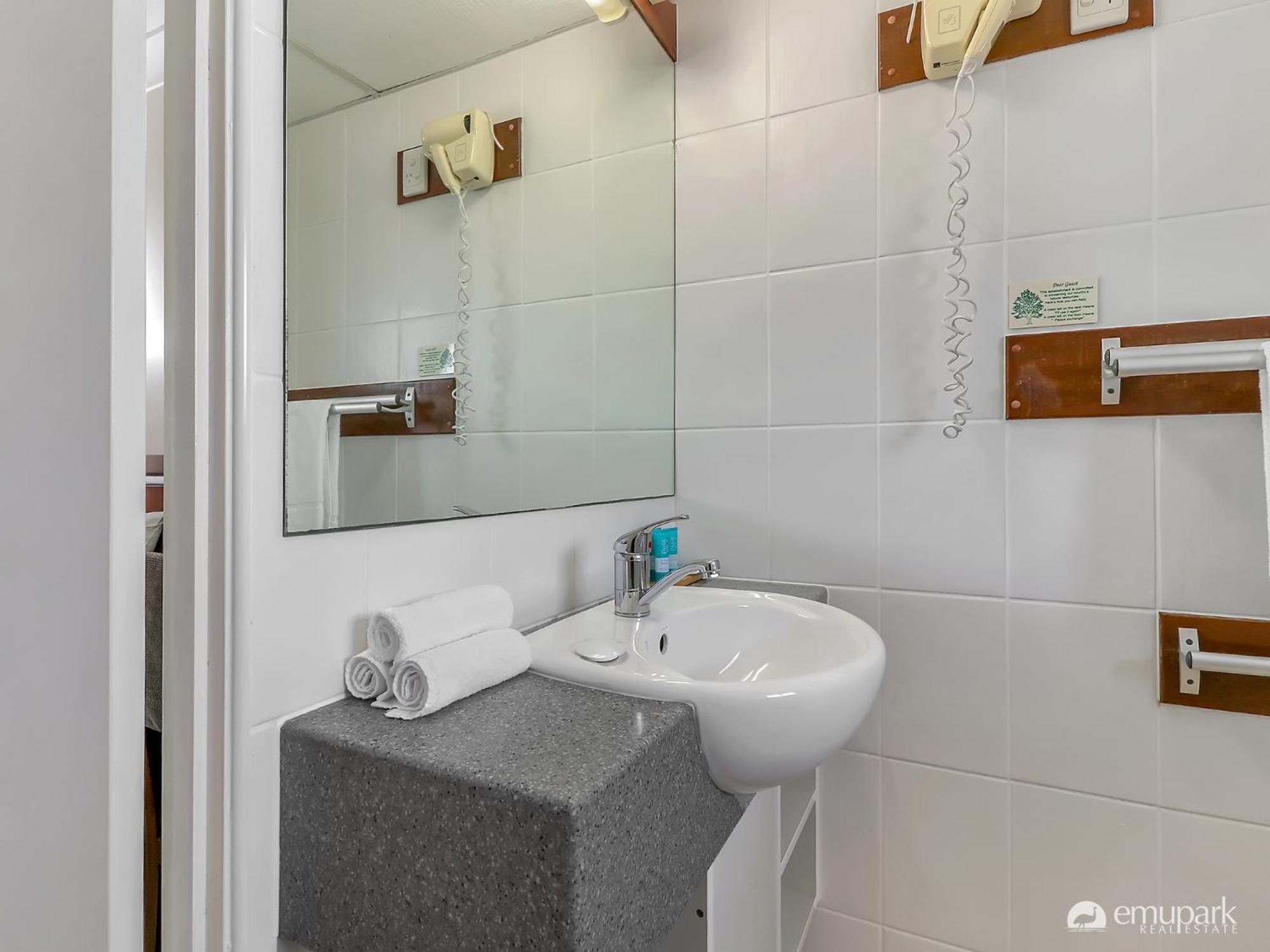 Studio 3 ENDEAVOUR INN
