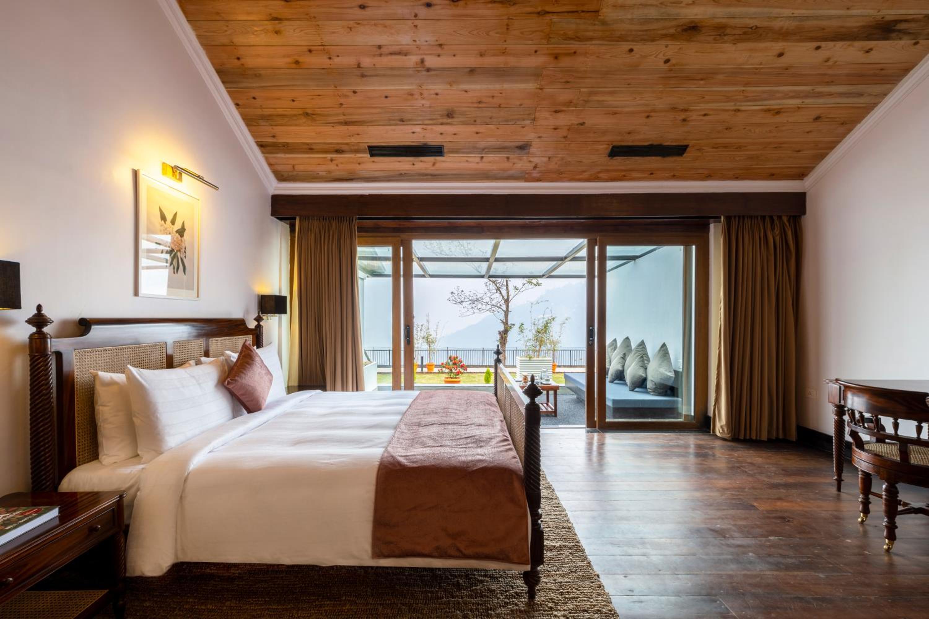ama Stays & Trails Puttabong Cottage, Darjeeling view 5