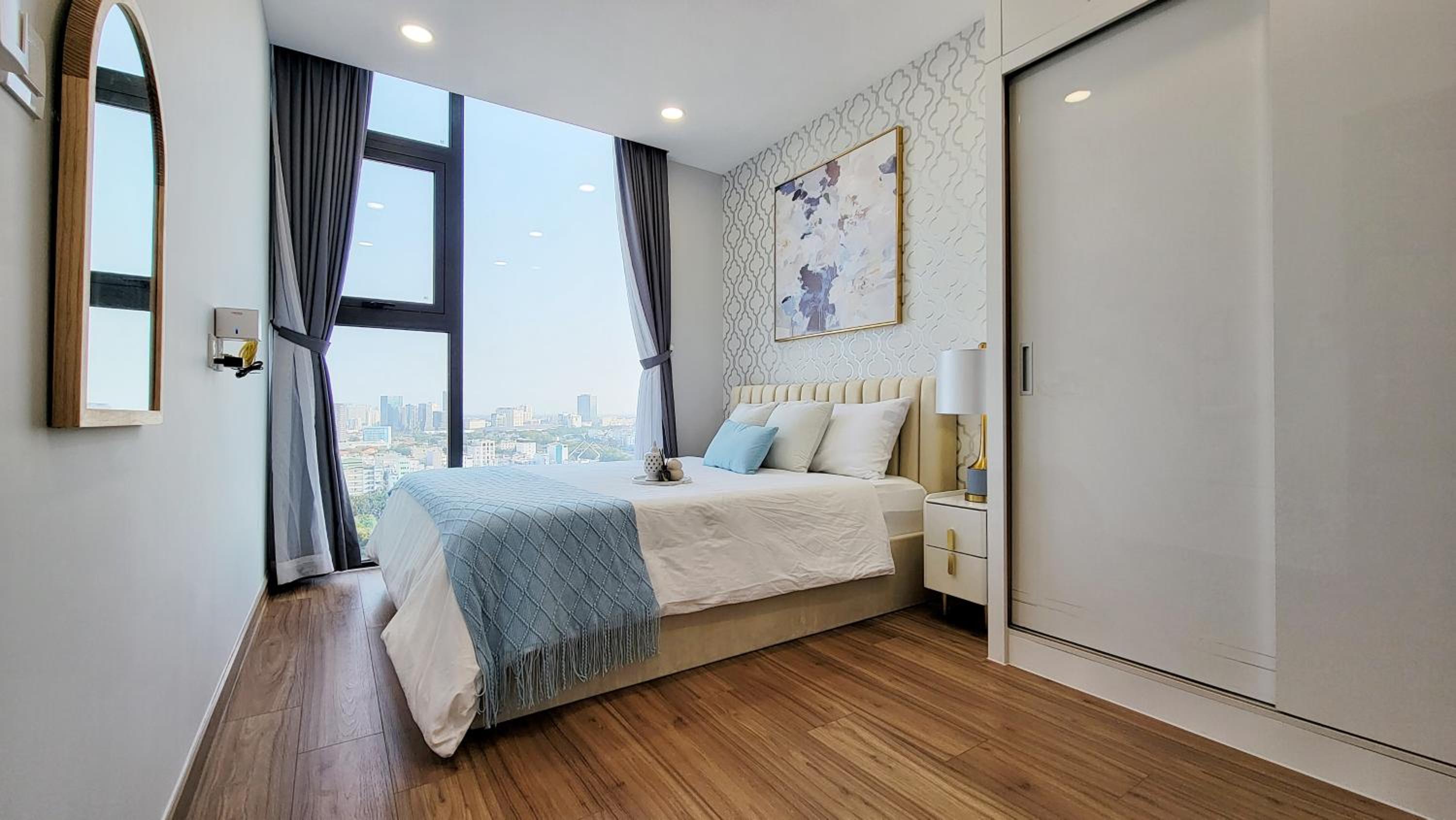 Luxury 2BR Condo in District 7