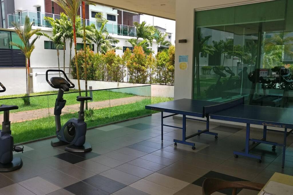 Setia Residen Semi-D two half storey 5 Bedrooms unlimited wifi photo 8