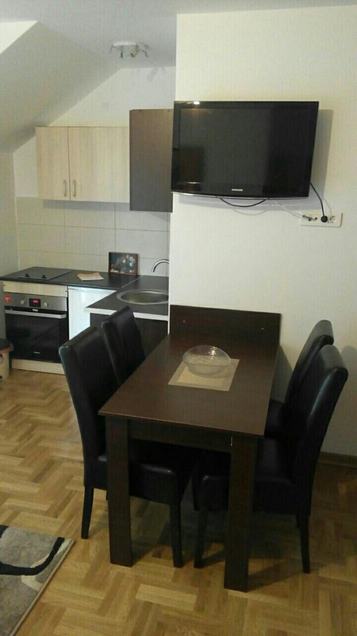 Eros apartmani