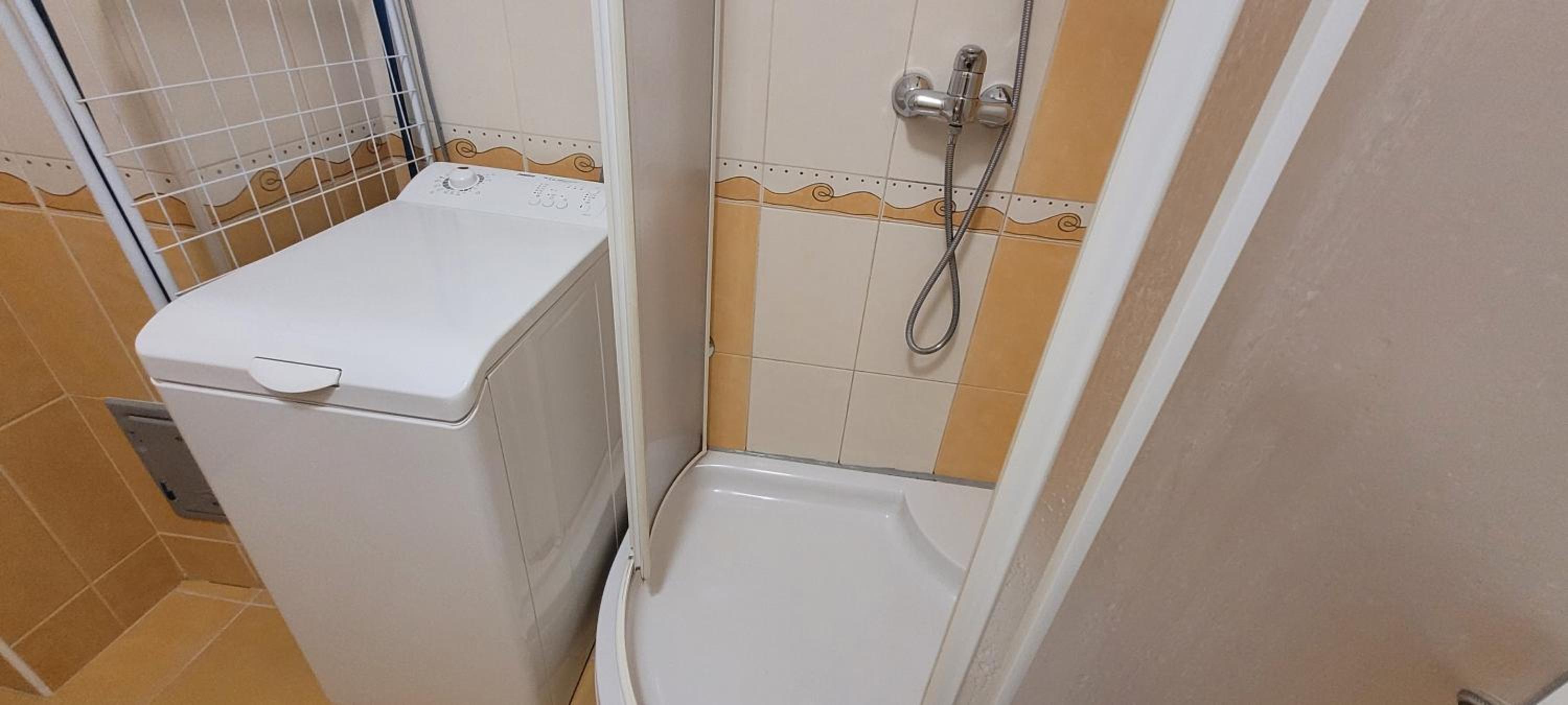 Photo 33