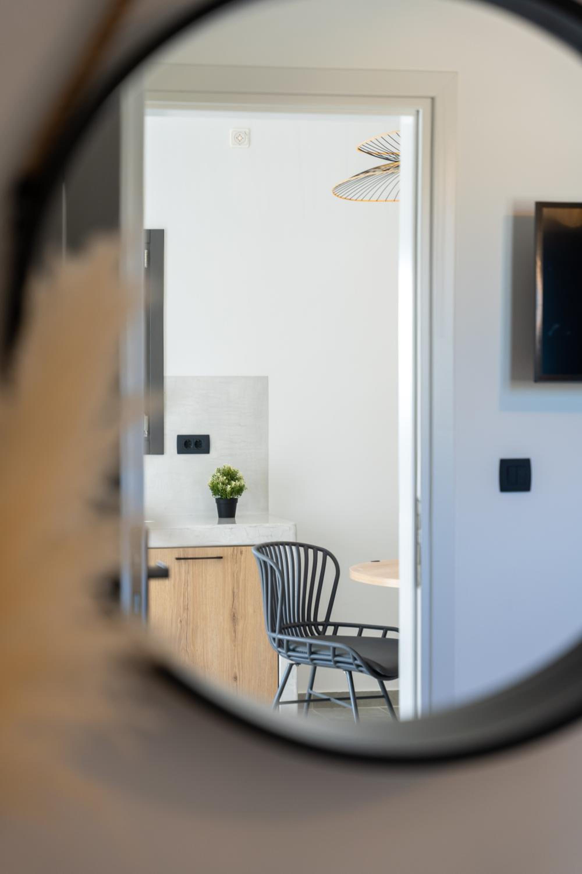 Almira Luxury Suites