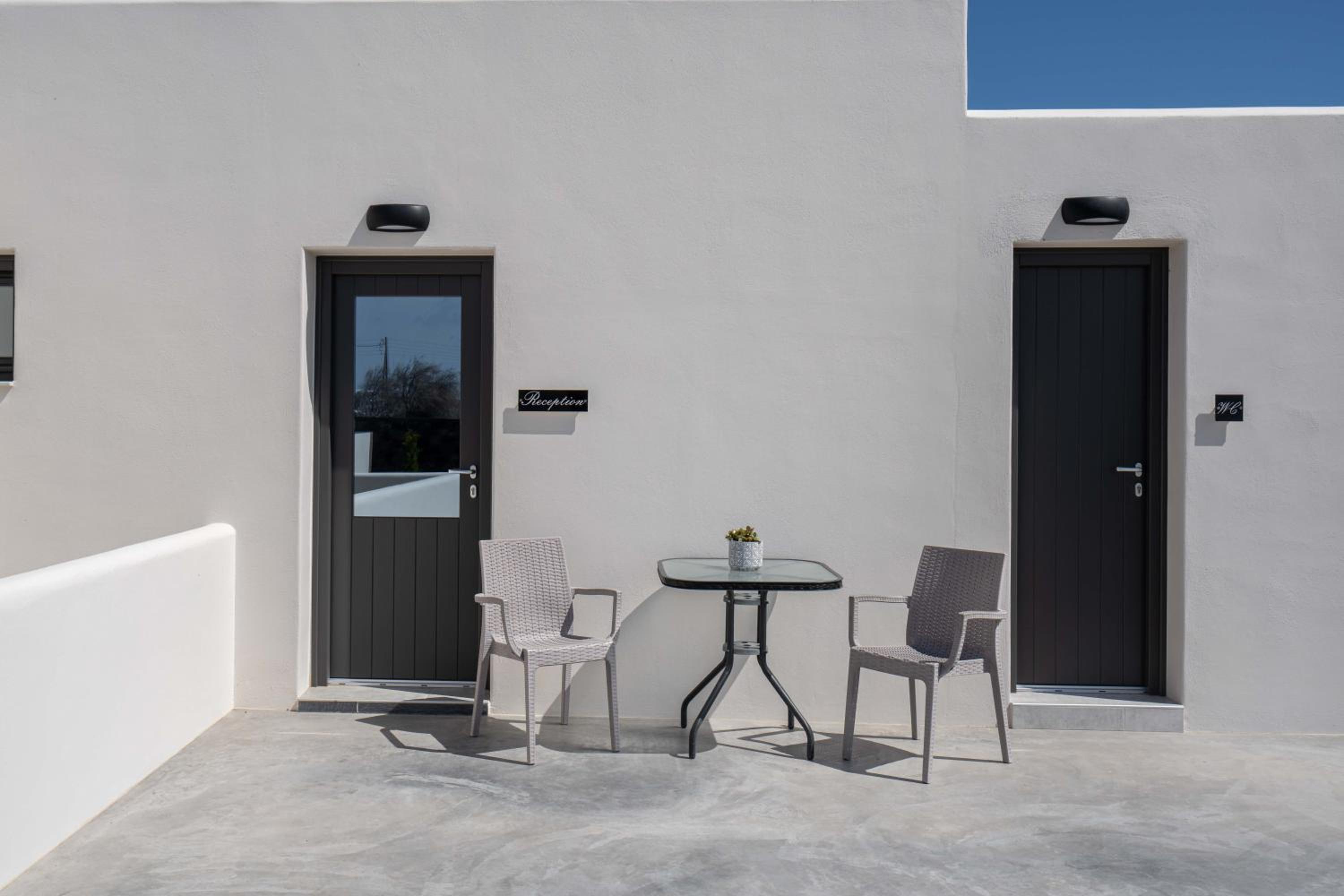 Almira Luxury Suites