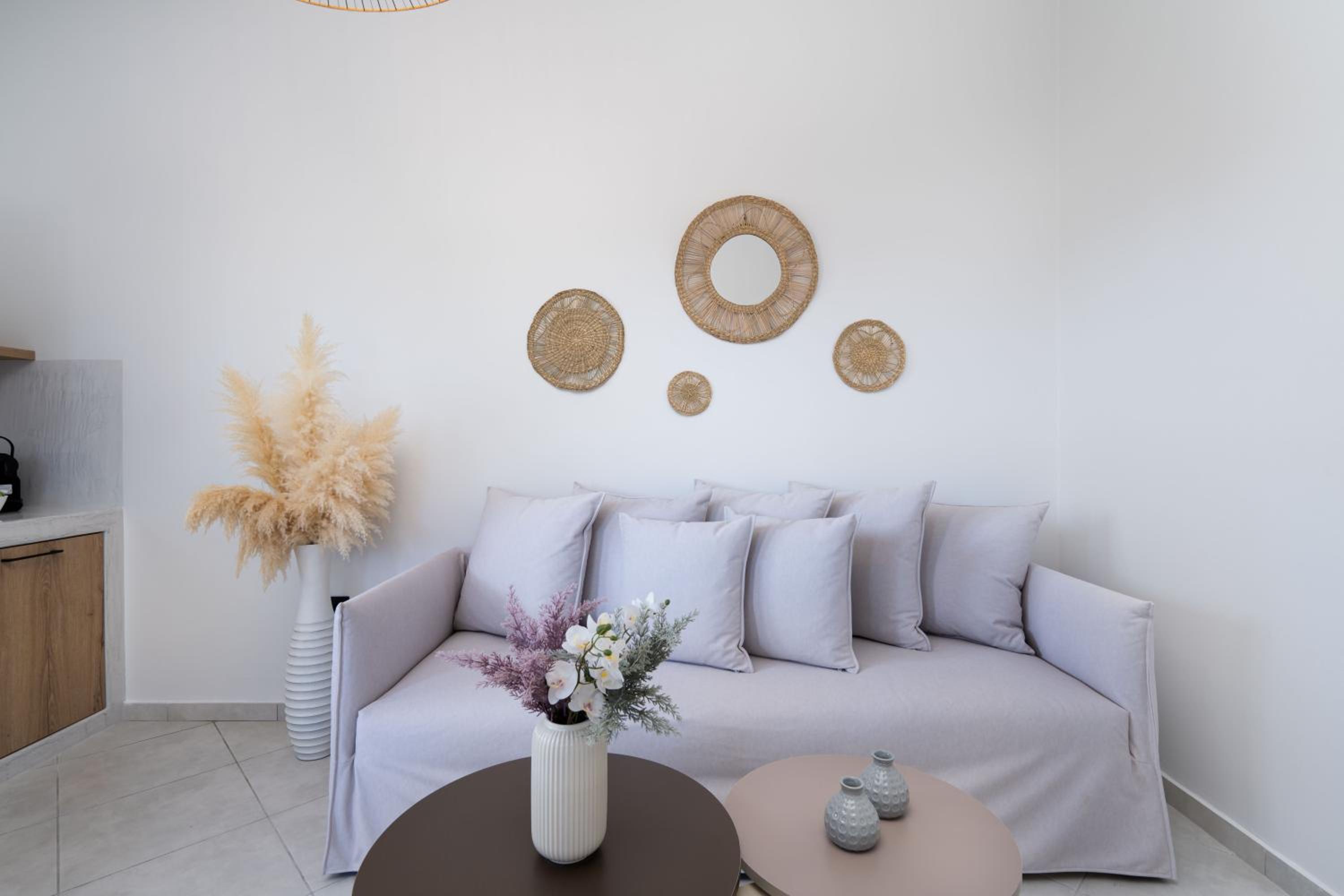 Almira Luxury Suites