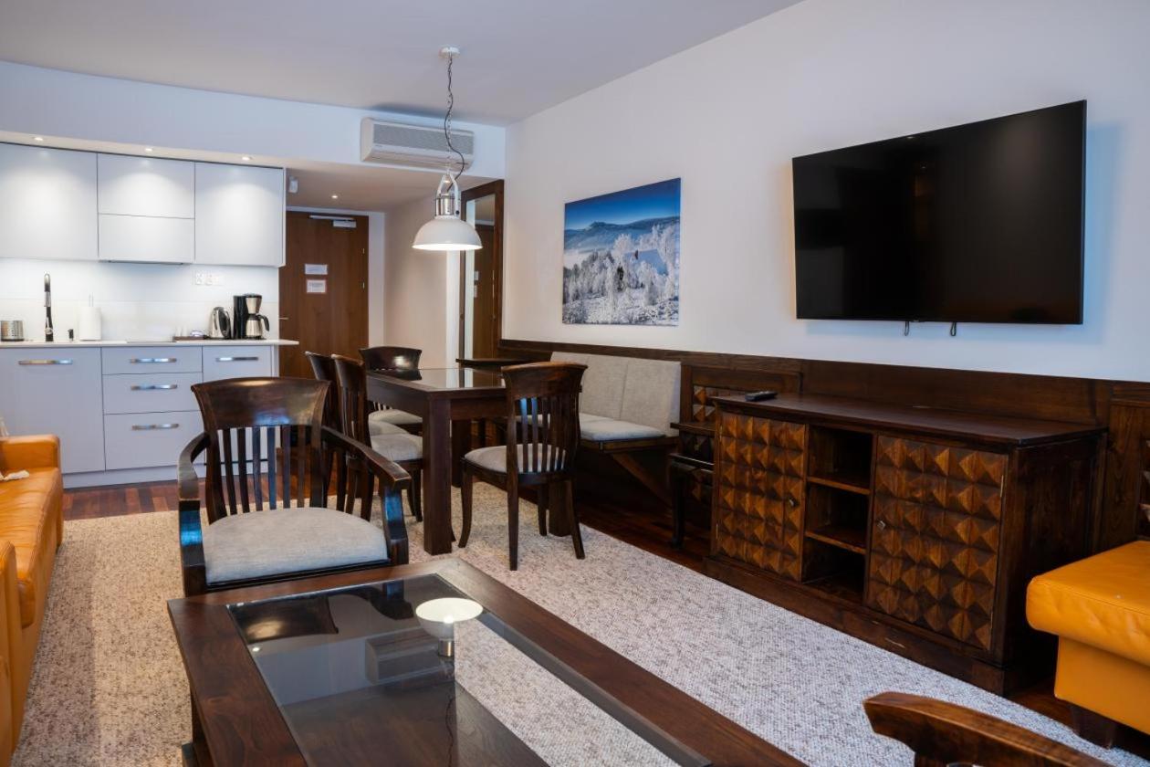 Apartamenty Lola