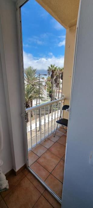 Gilda: beautiful spacious apartment. Seaview from rooftop terrace