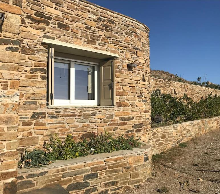 Cycladic house with panoramic view view 5