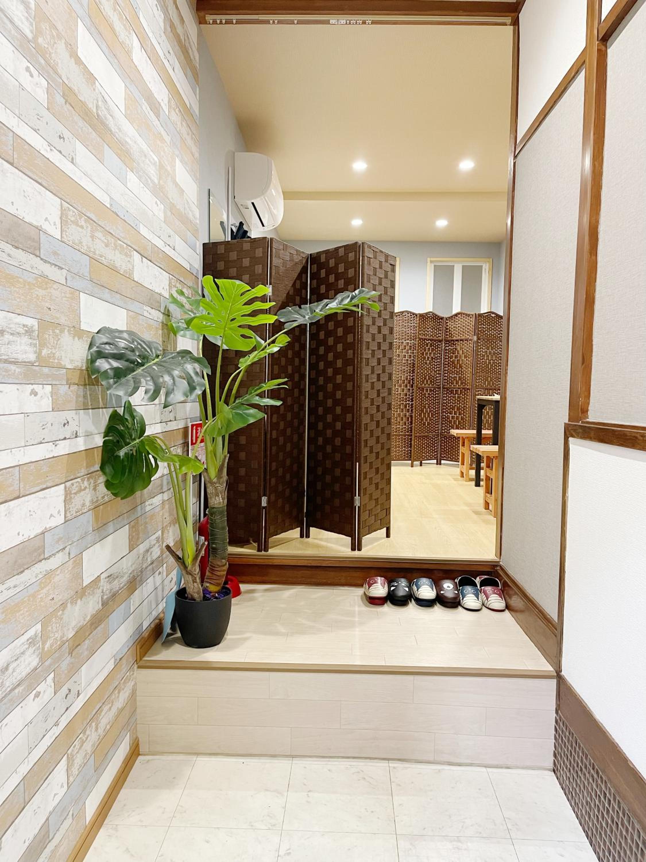 距离Namba Shinsaibashi麗子民宿