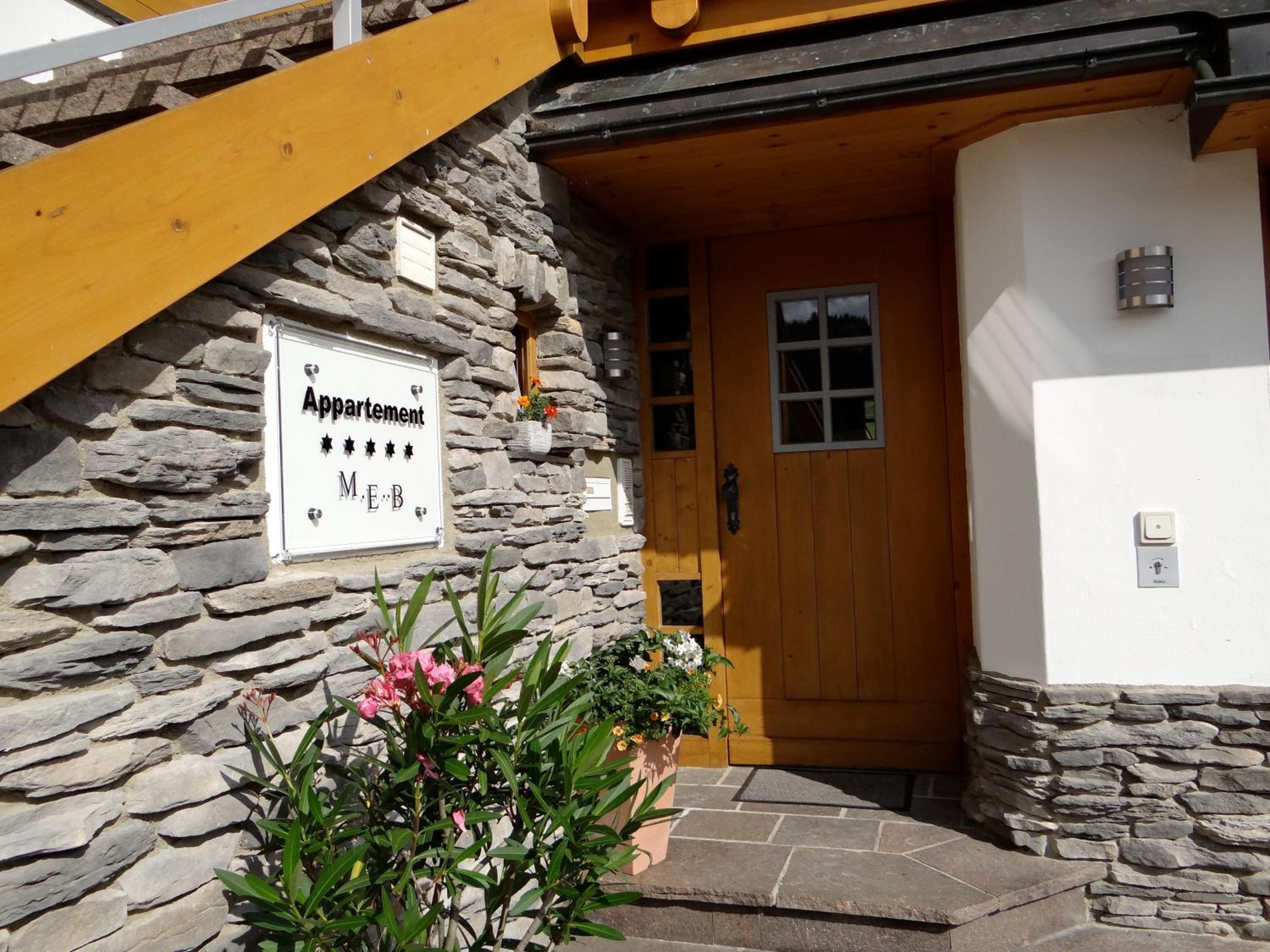 MEB Appartement Luxuriöses, alpines Appartement im Chalet-Stil