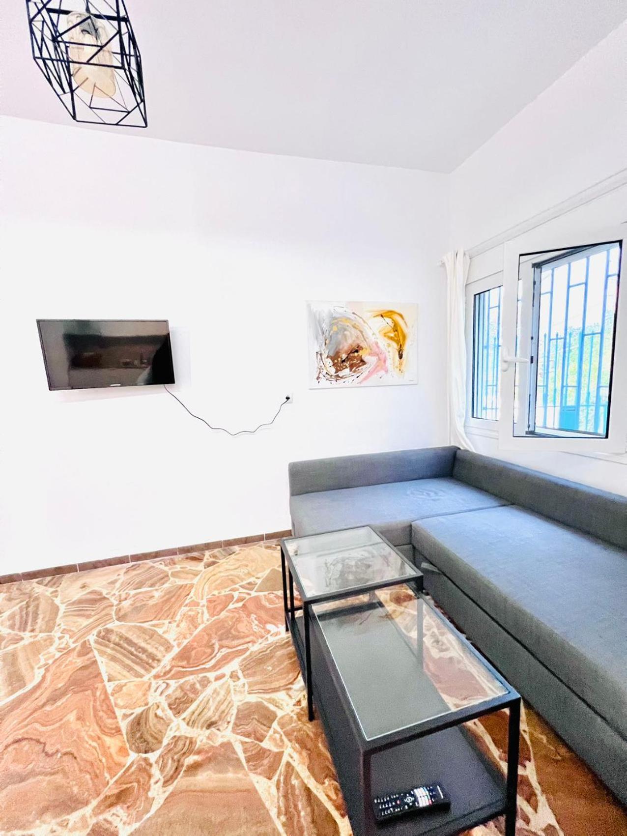 sky inn with wonderful Acropolis view in Neos kosmos