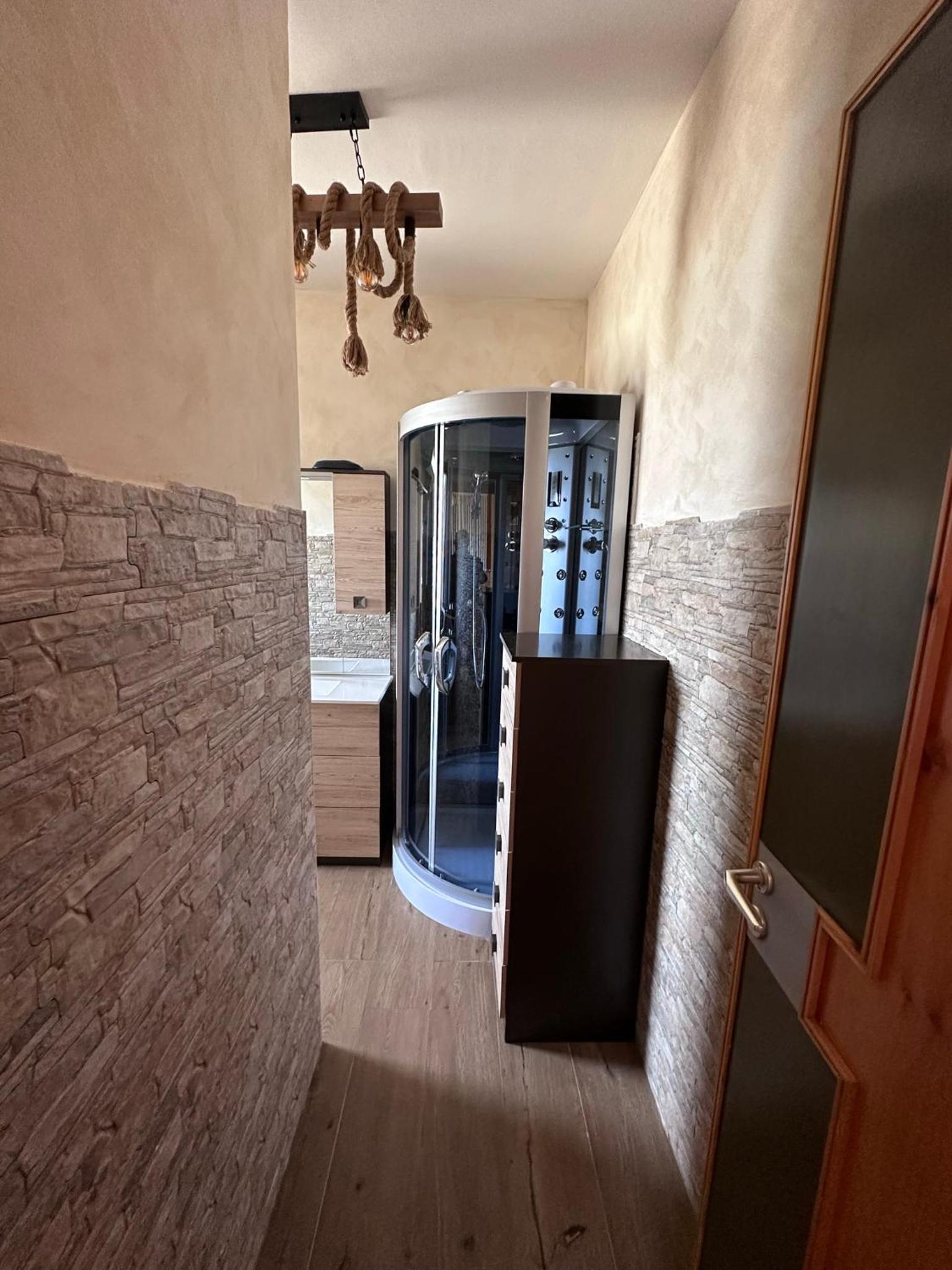 Criloux Apartment