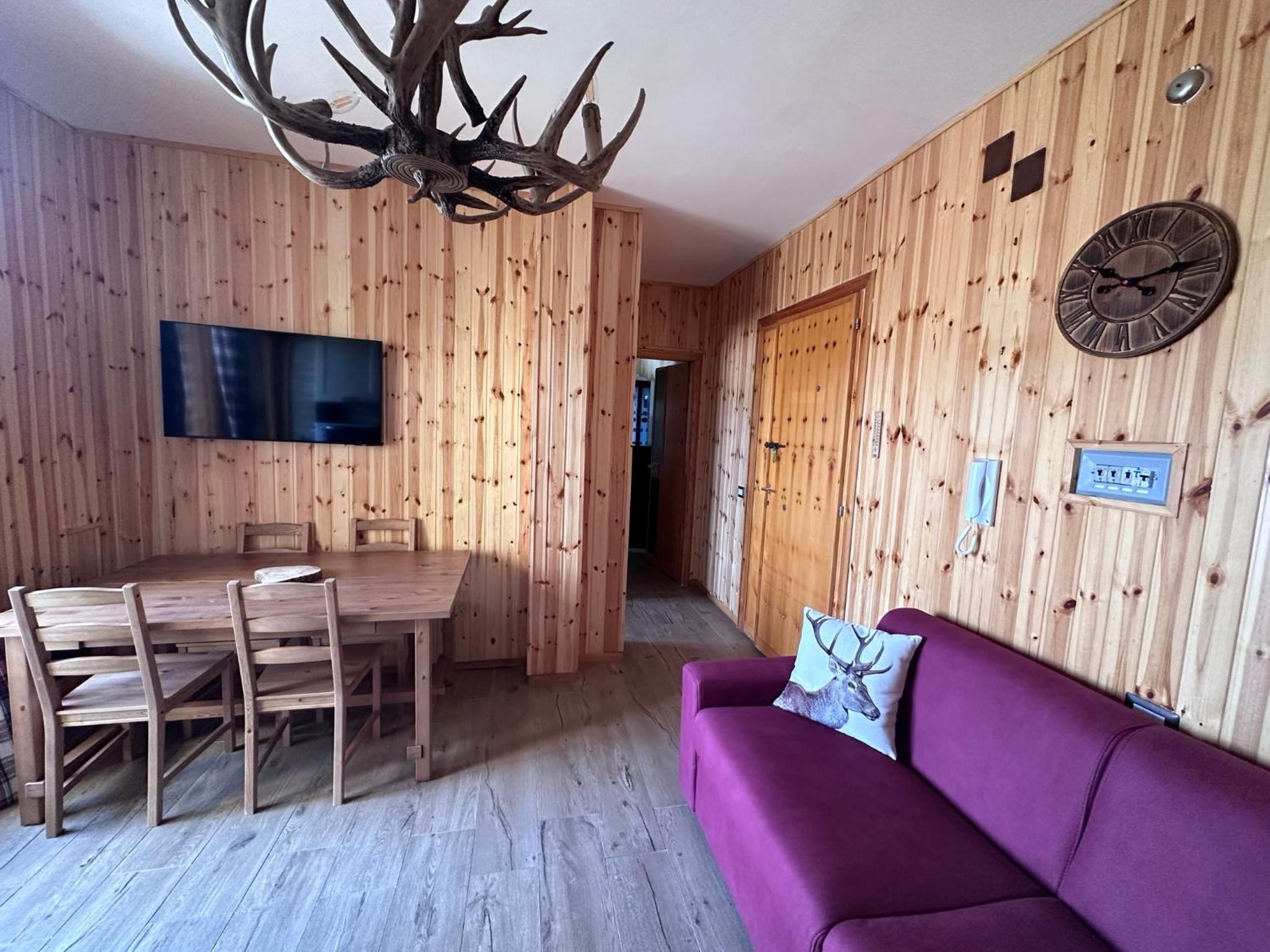 Criloux Apartment