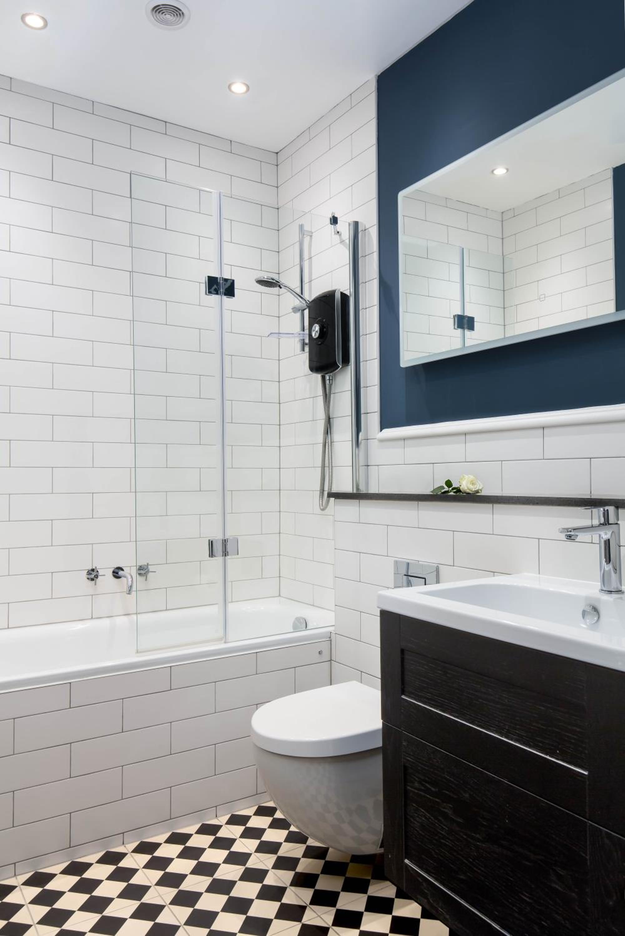 Magnificent Georgian 3-Bedroom Apartment in New Town