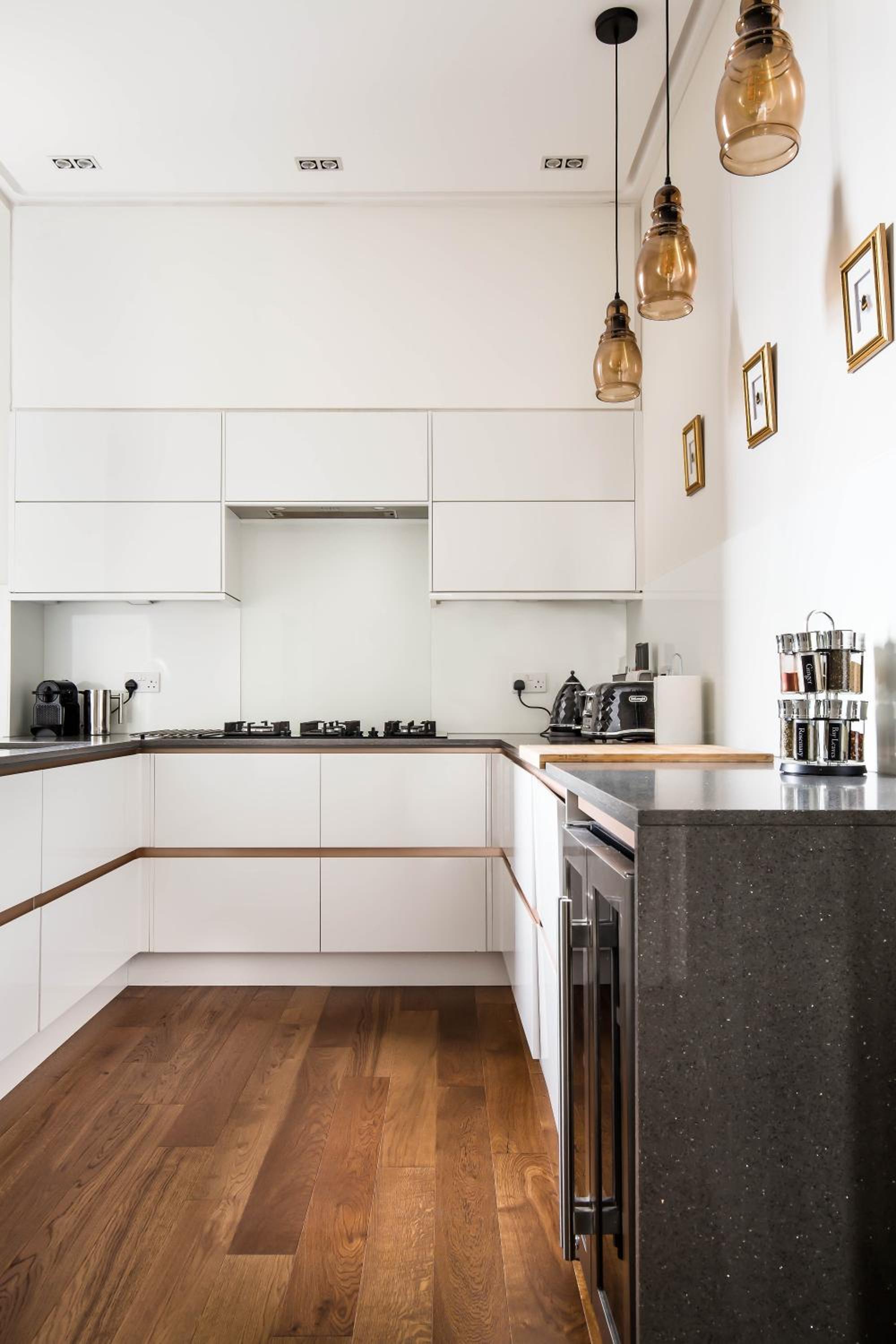Magnificent Georgian 3-Bedroom Apartment in New Town
