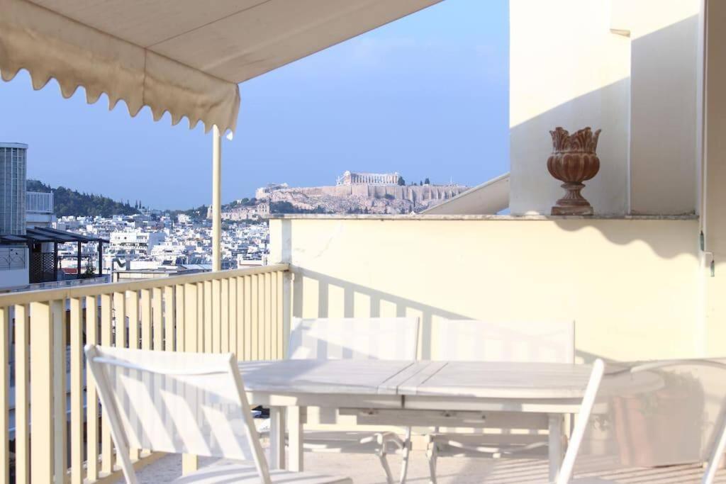 2 level apartment with terrace and Acropolis view