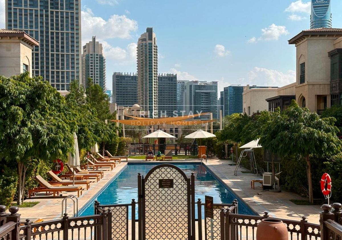 Sensational 1BR apartment in Tajer, Souk Al-Bahar