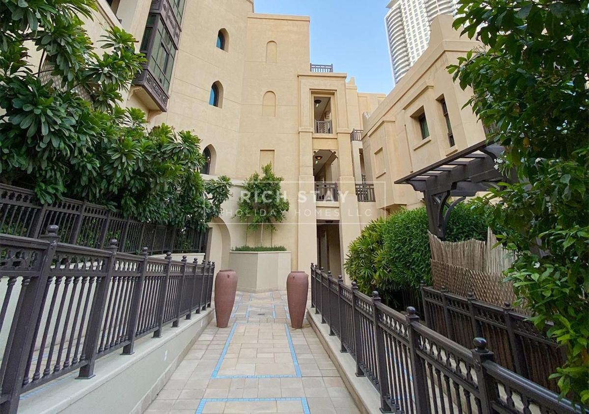Sensational 1BR apartment in Tajer, Souk Al-Bahar