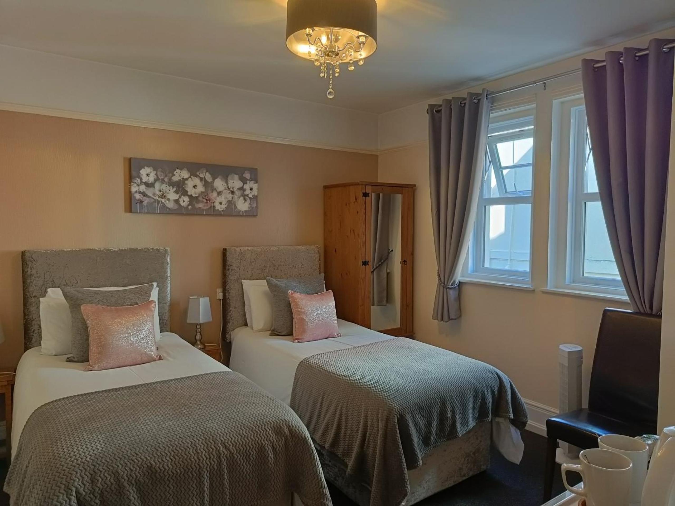 Kingsholm Guest House