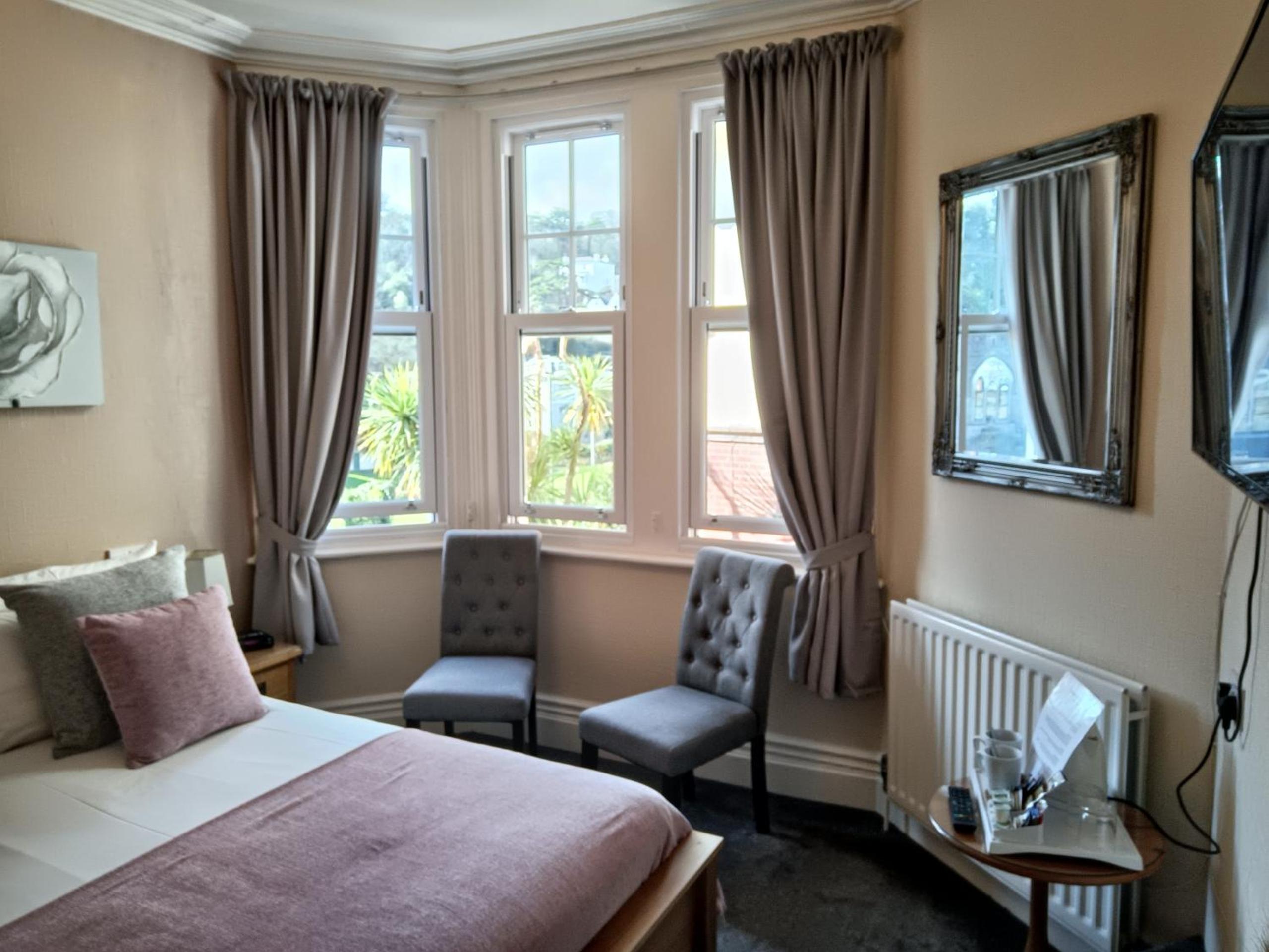 Kingsholm Guest House