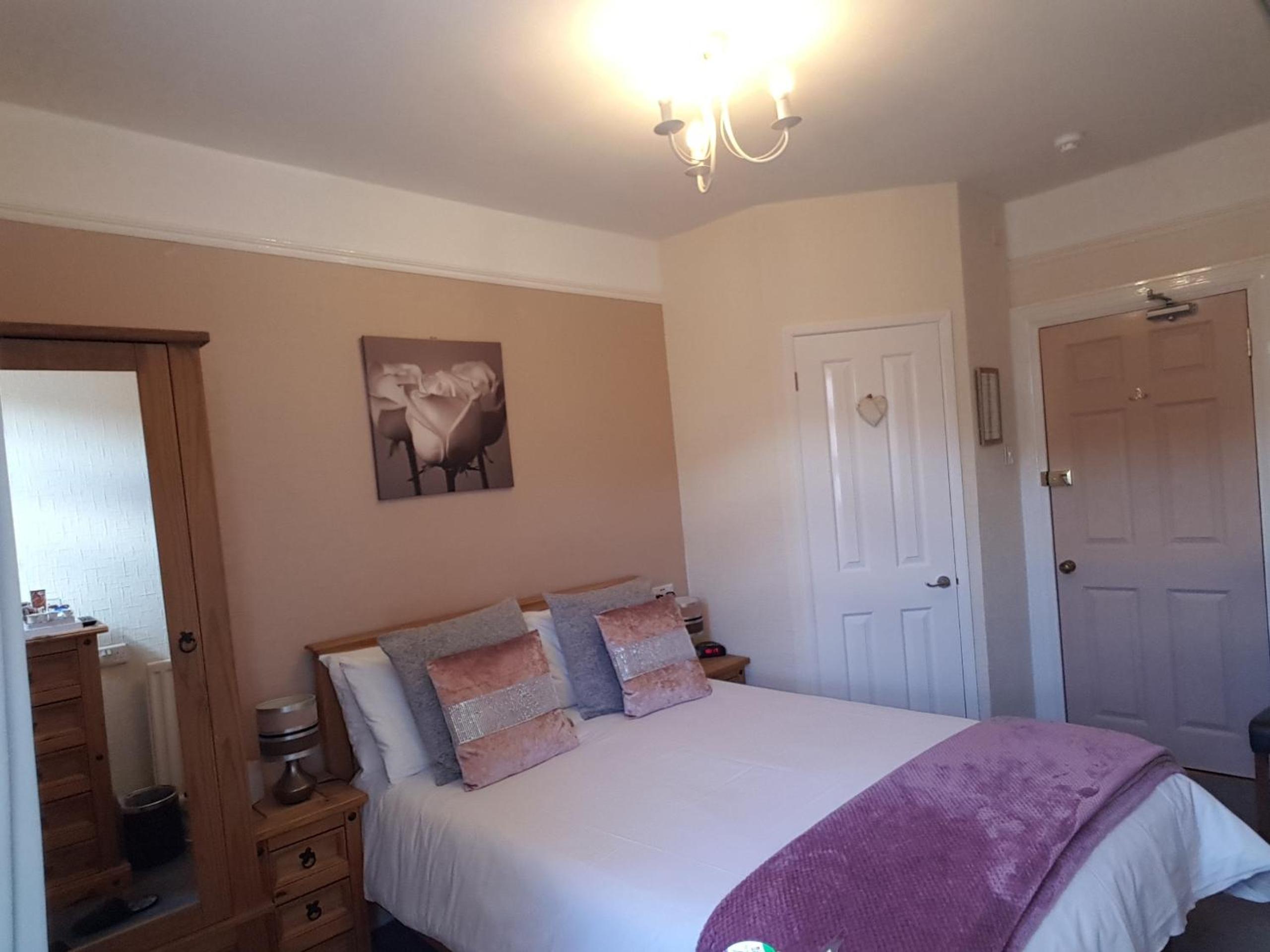 Kingsholm Guest House