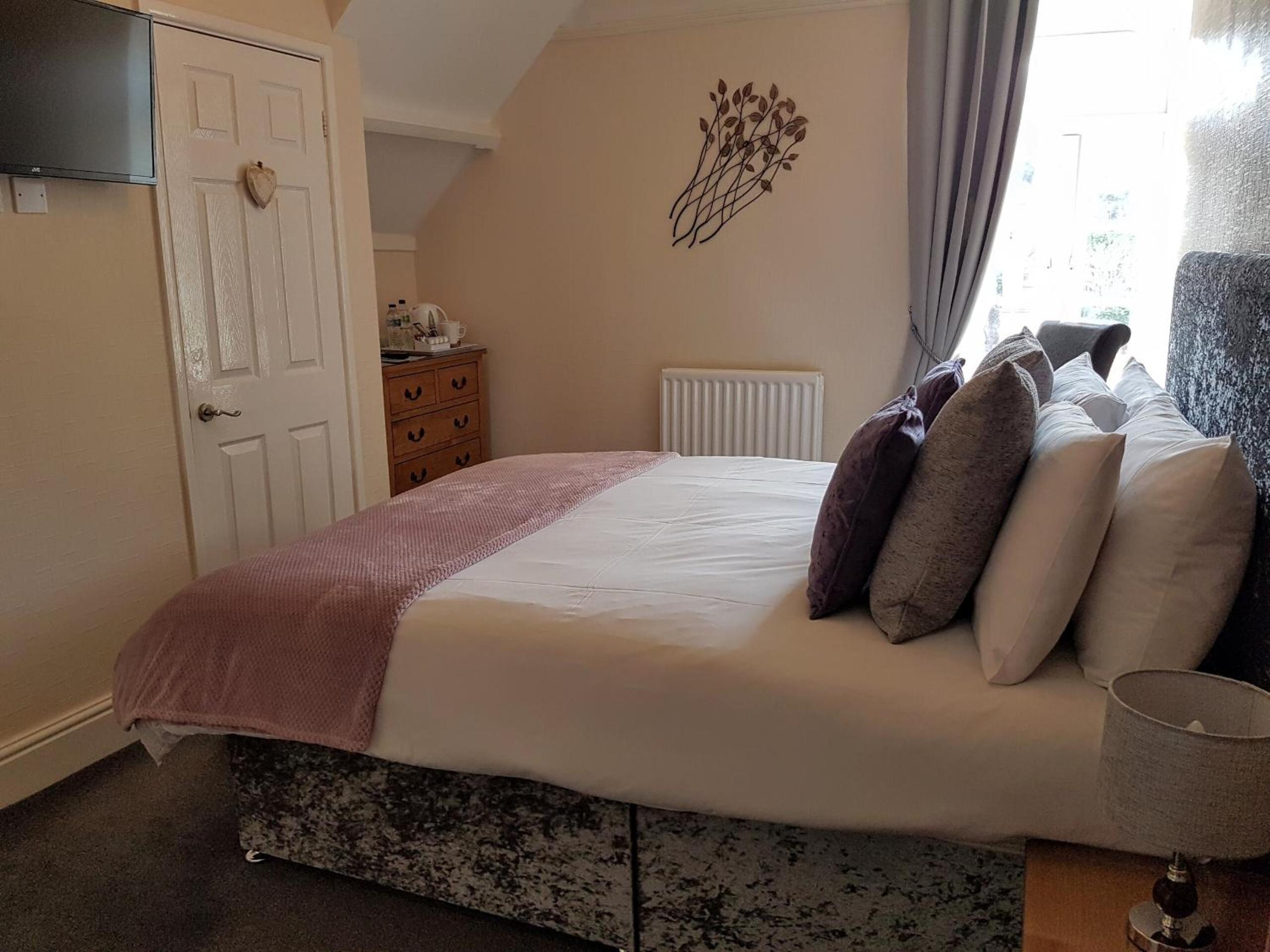 Kingsholm Guest House