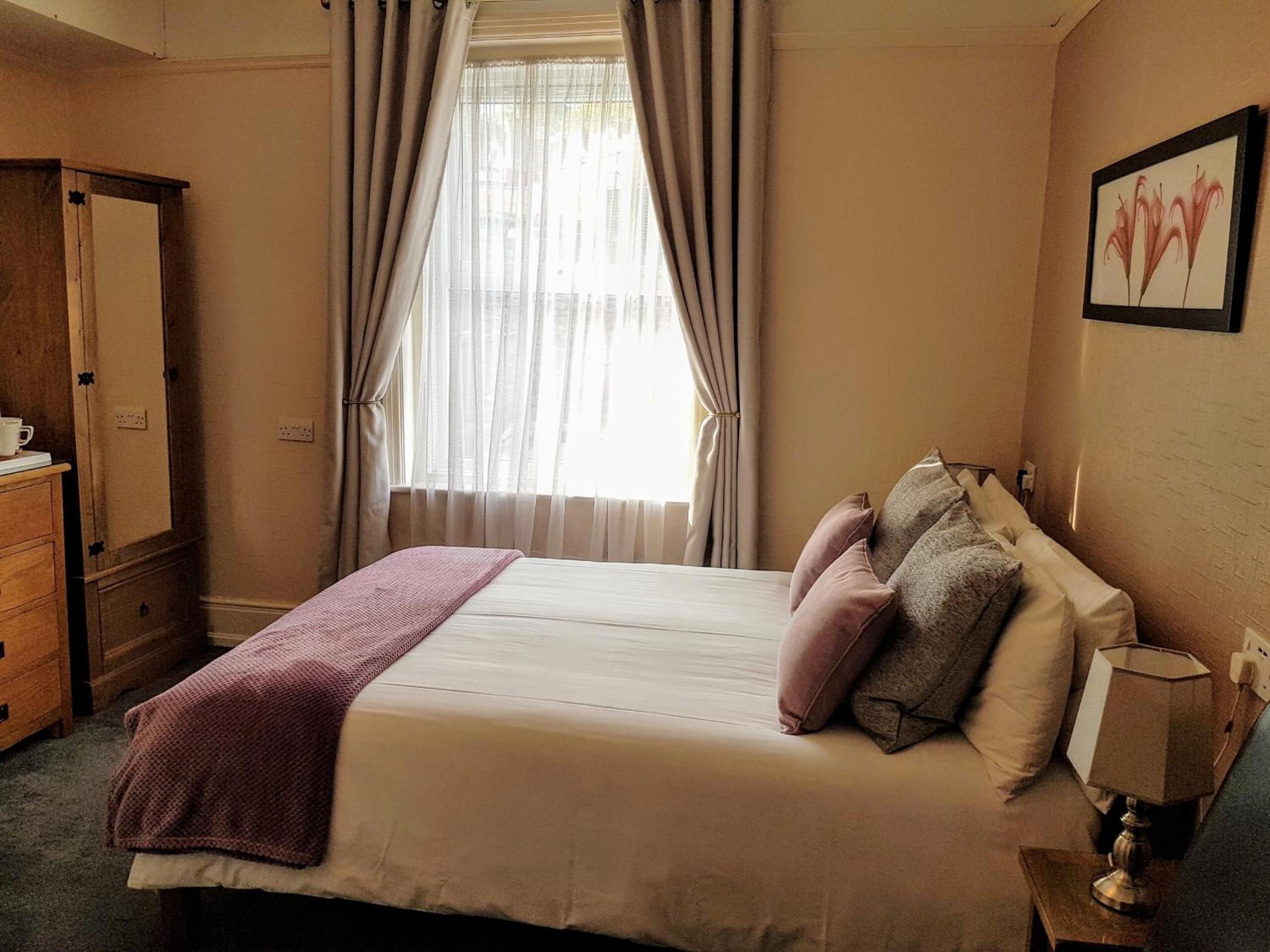 Kingsholm Guest House