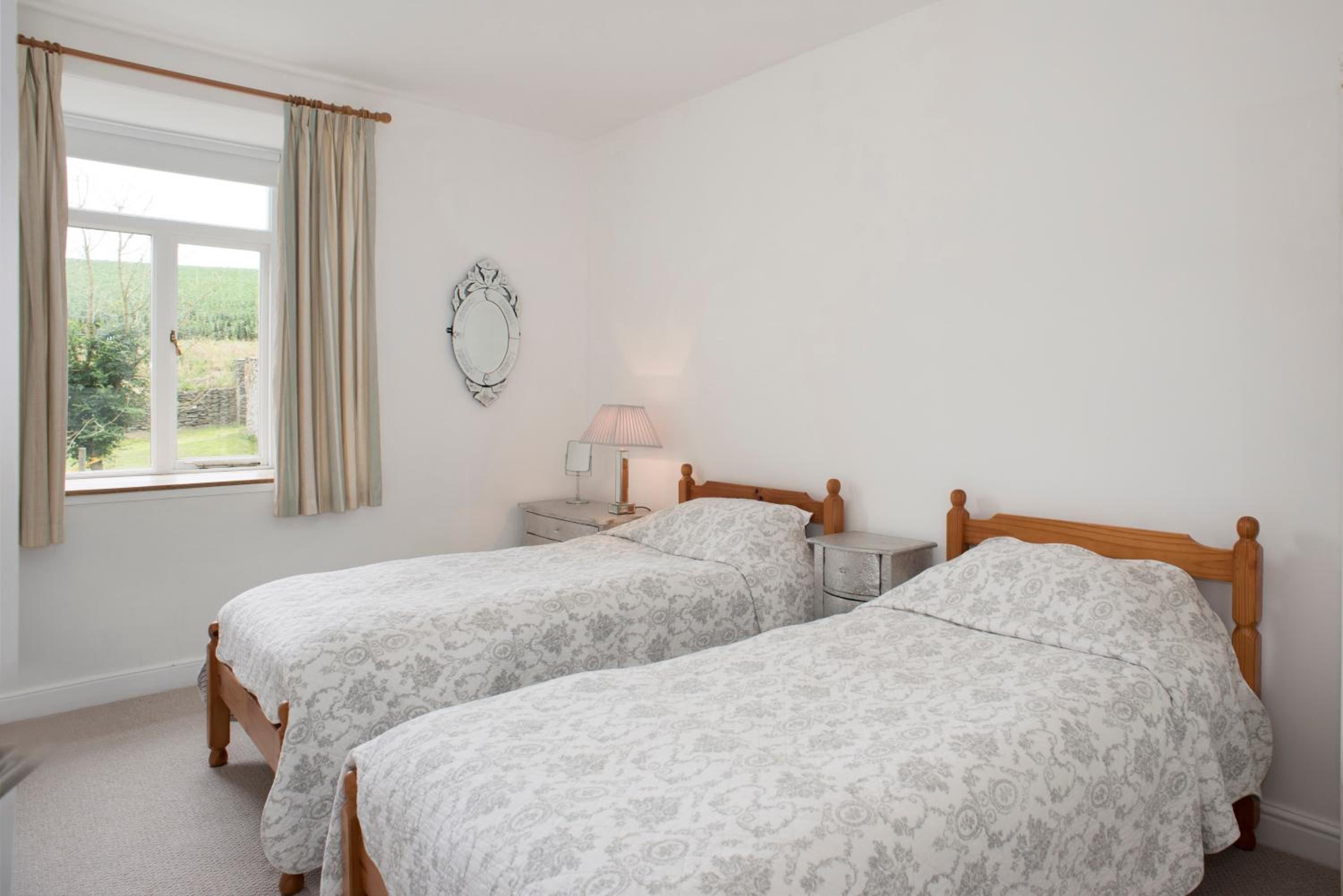 Rame Barton Guest House and Pottery