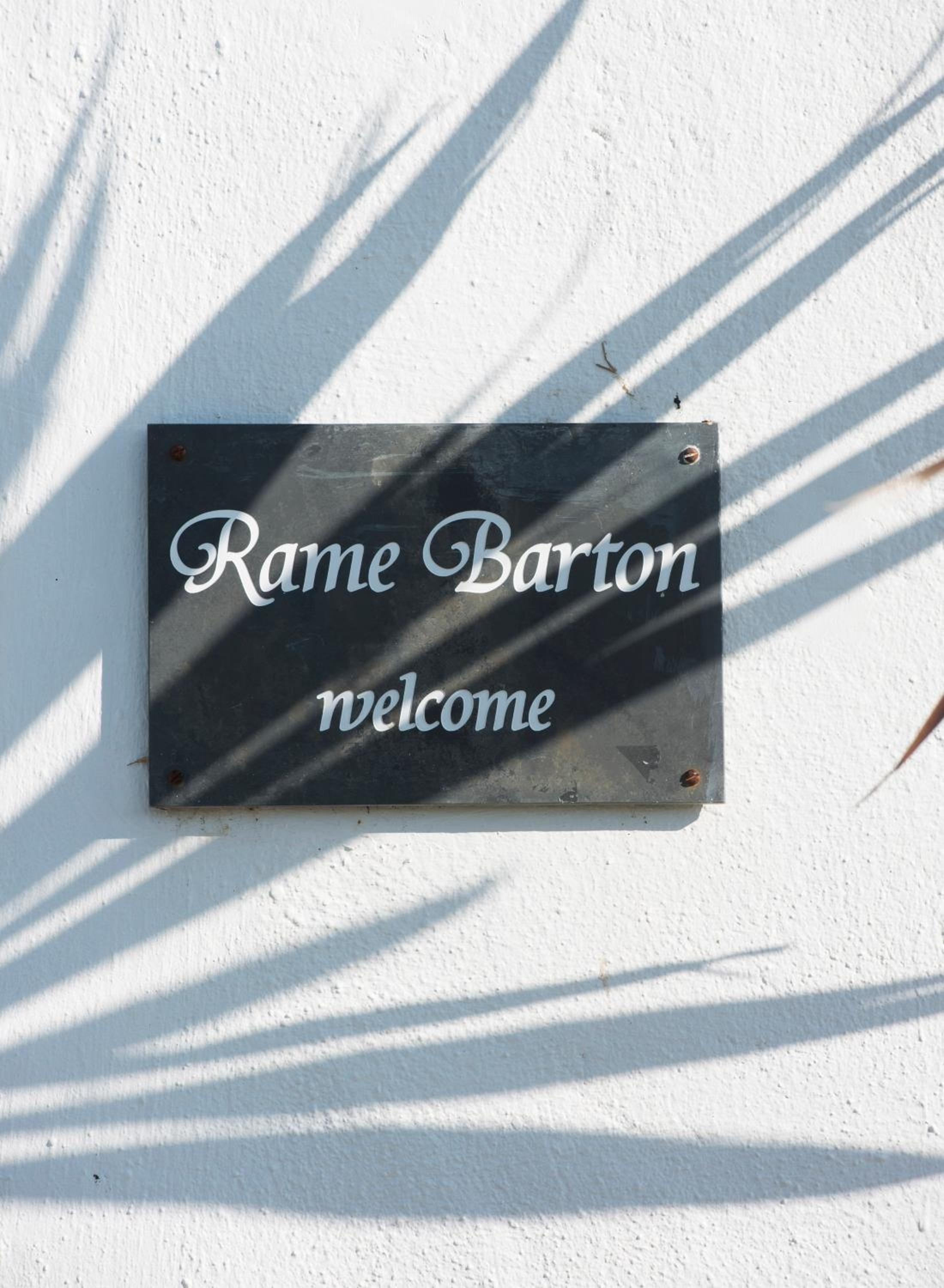 Rame Barton Guest House and Pottery