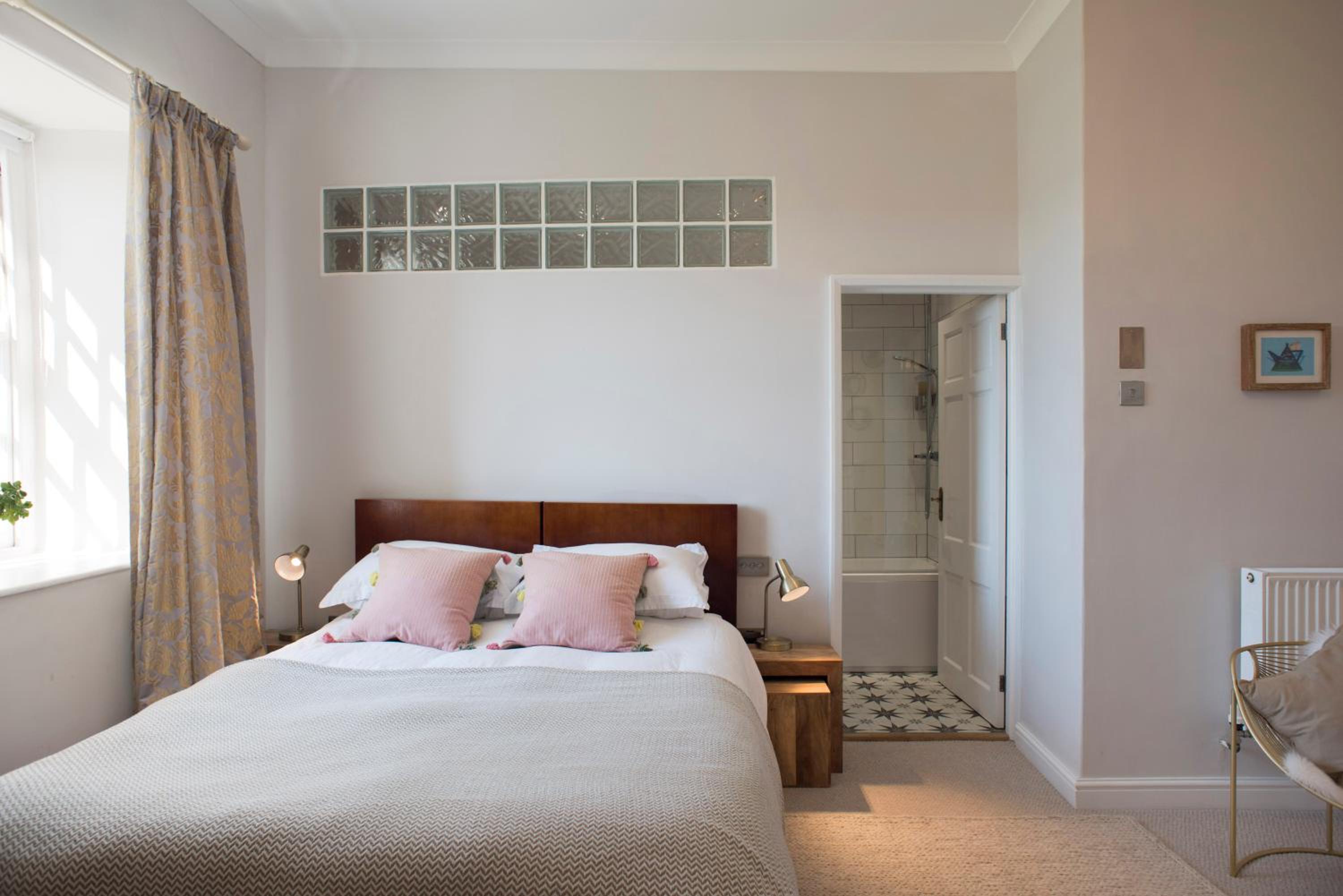Rame Barton Guest House and Pottery