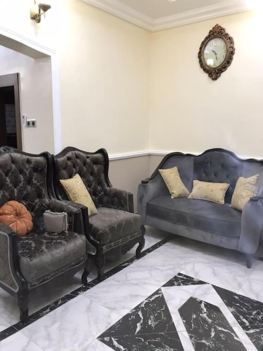 King Apartments