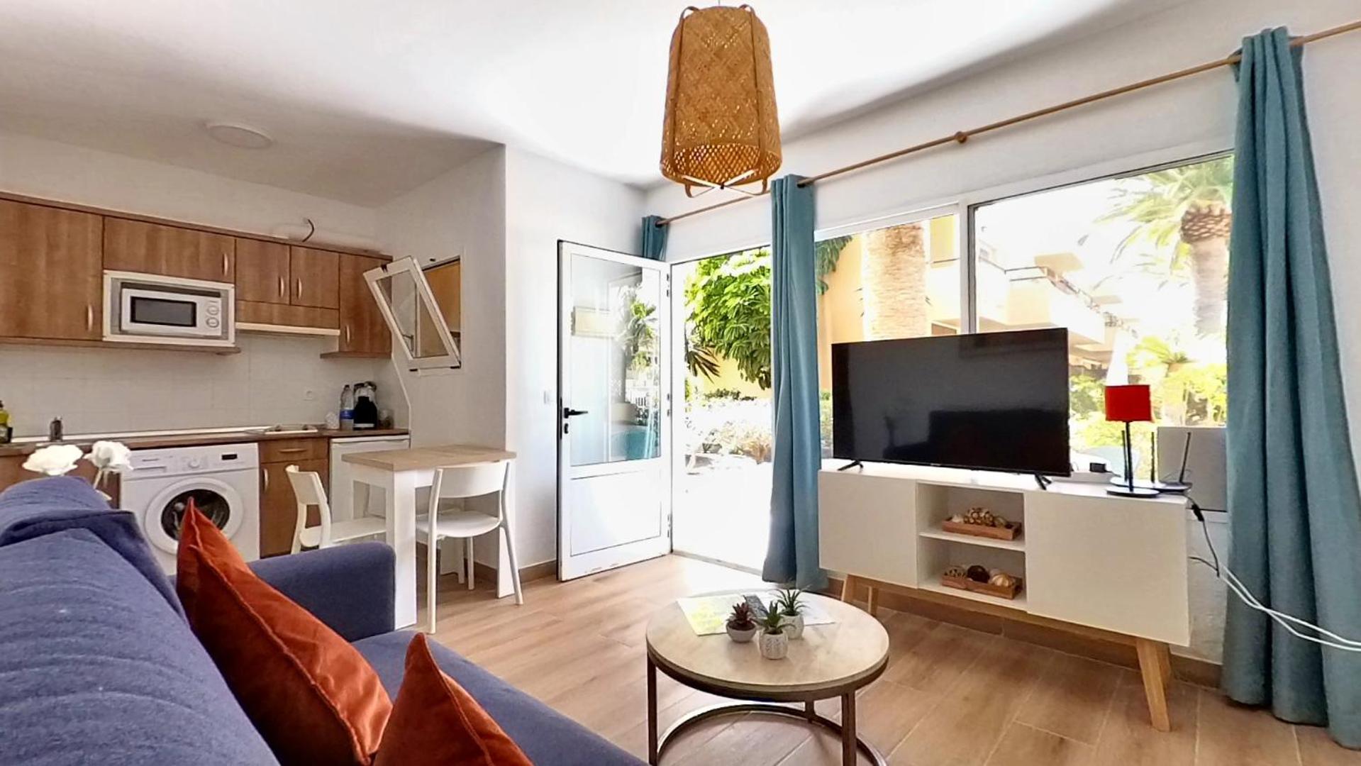 Luxury Cayetana, by Comfortable Luxury