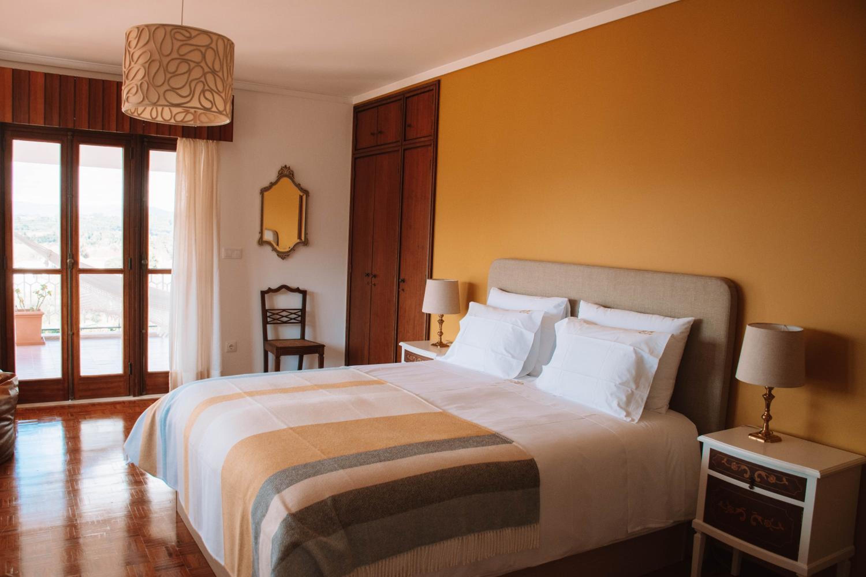 Just Like Home - Casa do Rosmaninho view 5