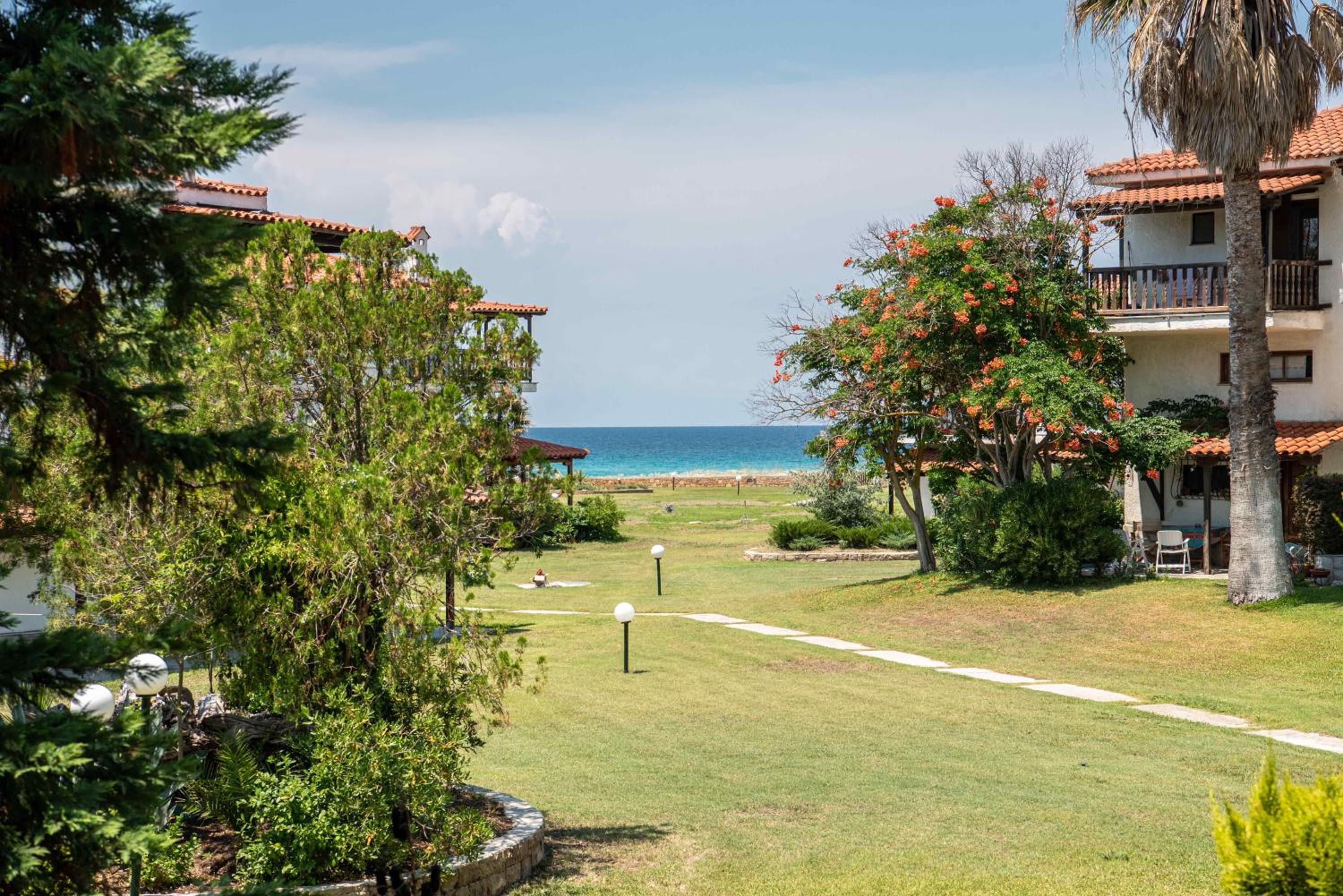 F & B Summer Collection - Kassandra - Fourka view 3