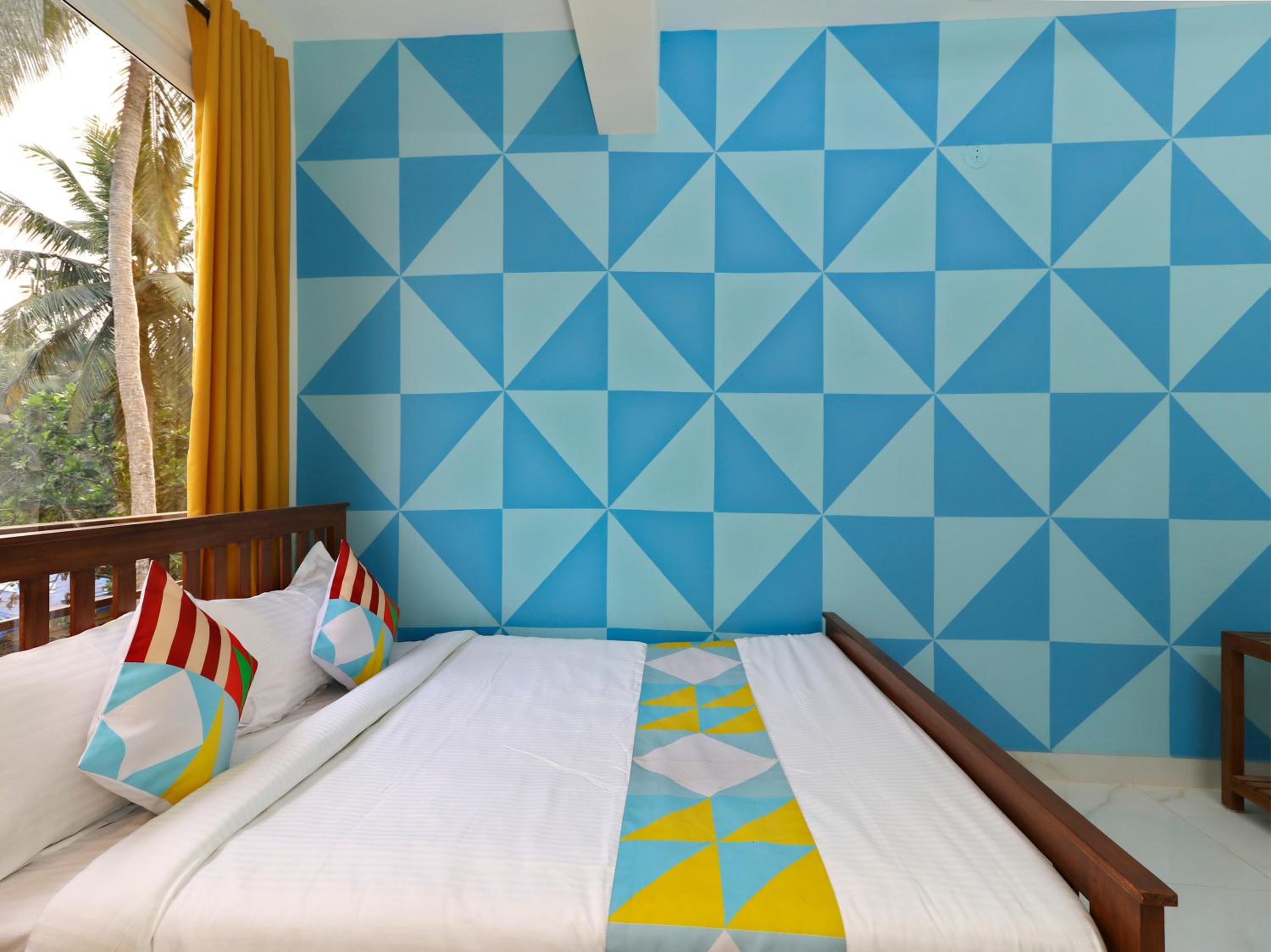 Luxury 2BHK Apartment near Calangute Baga beach with Pool