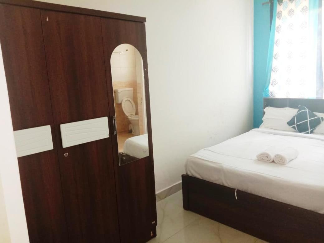 Luxury 2BHK Apartment near Calangute Baga beach with Pool
