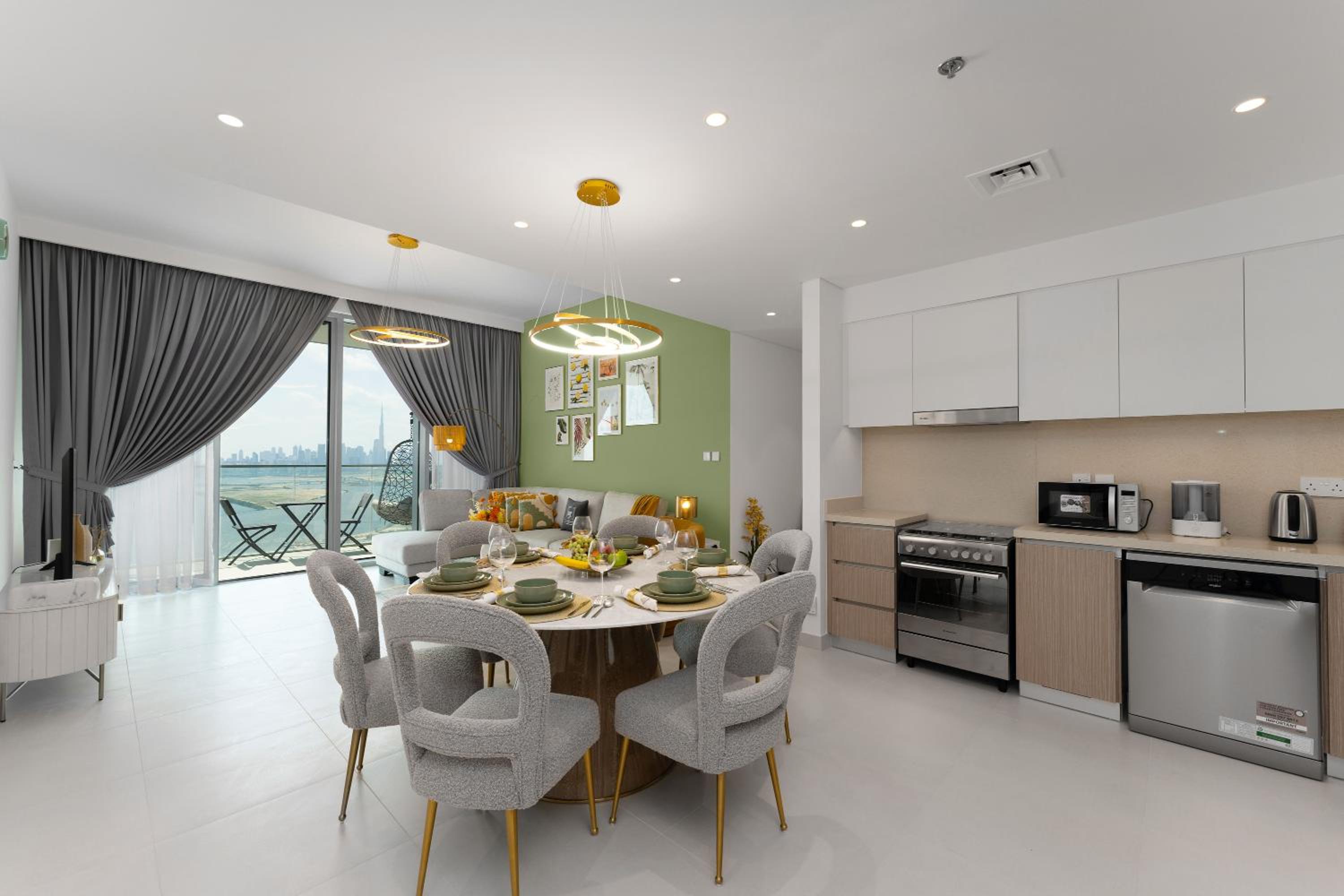 Maison Privee - Trendy Apt on the Creek w/ Superb Dubai Skyline Vw