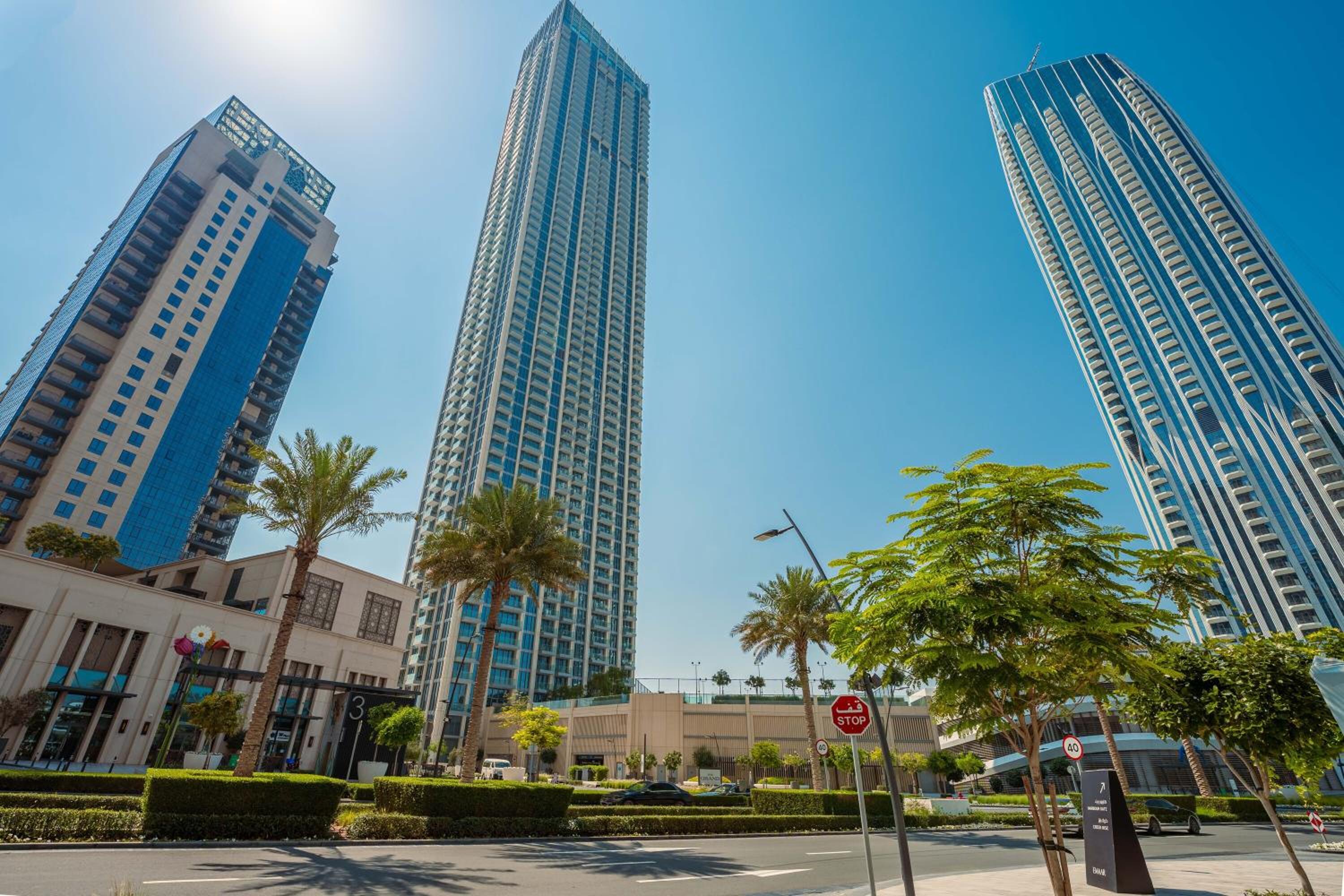 Maison Privee - Trendy Apt on the Creek w/ Superb Dubai Skyline Vw