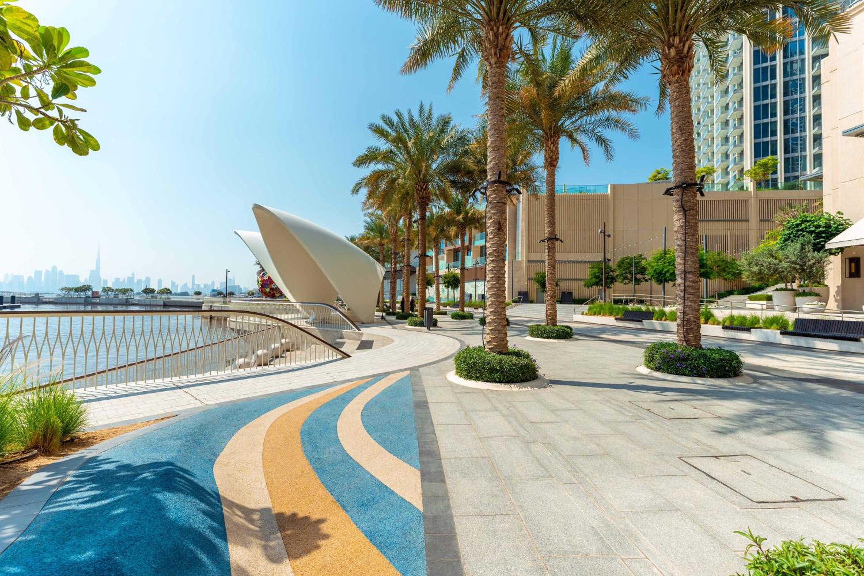 Maison Privee - Trendy Apt on the Creek w/ Superb Dubai Skyline Vw