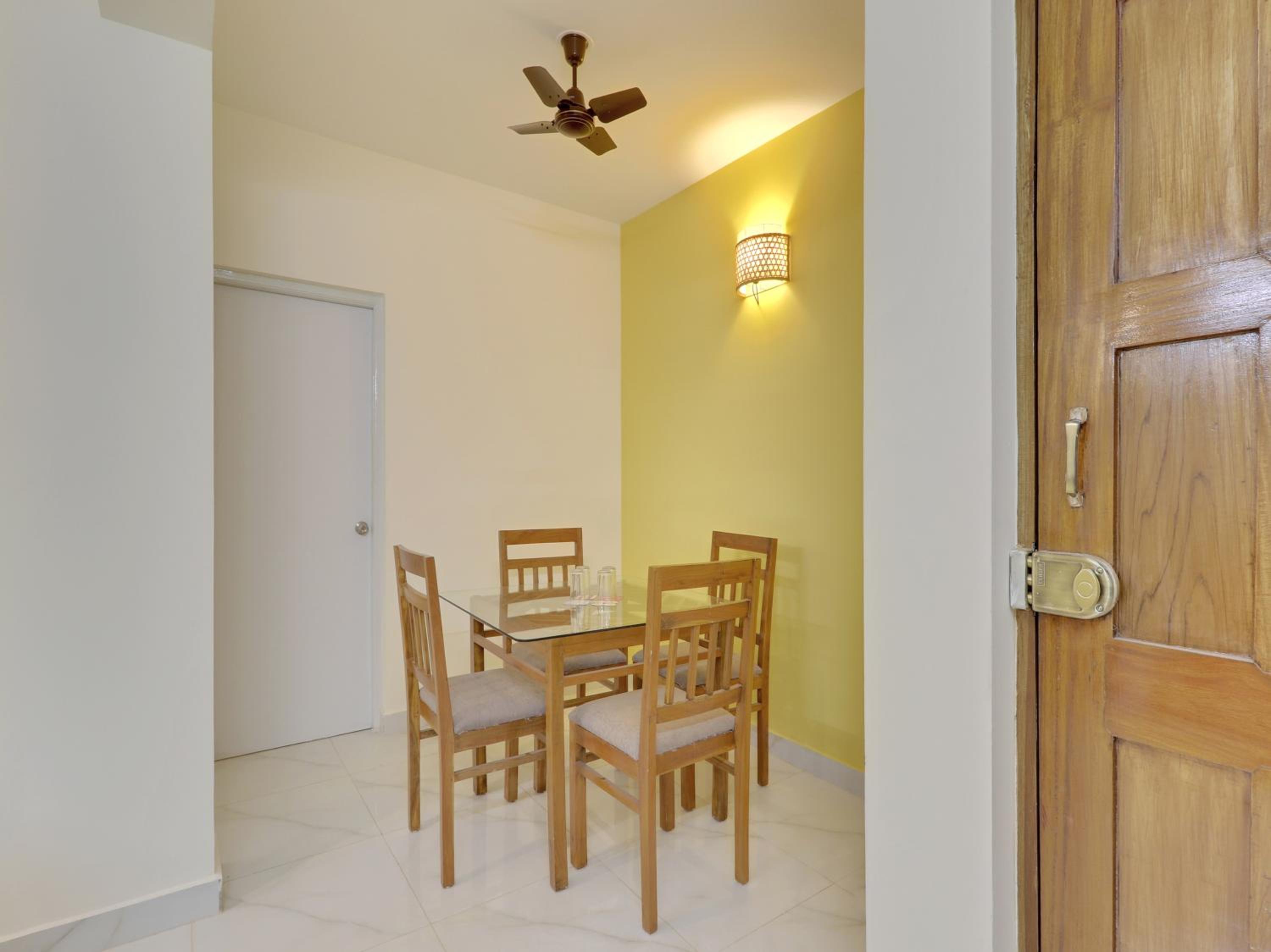 Luxury 2BHK Apartment near Calangute Baga beach with Pool