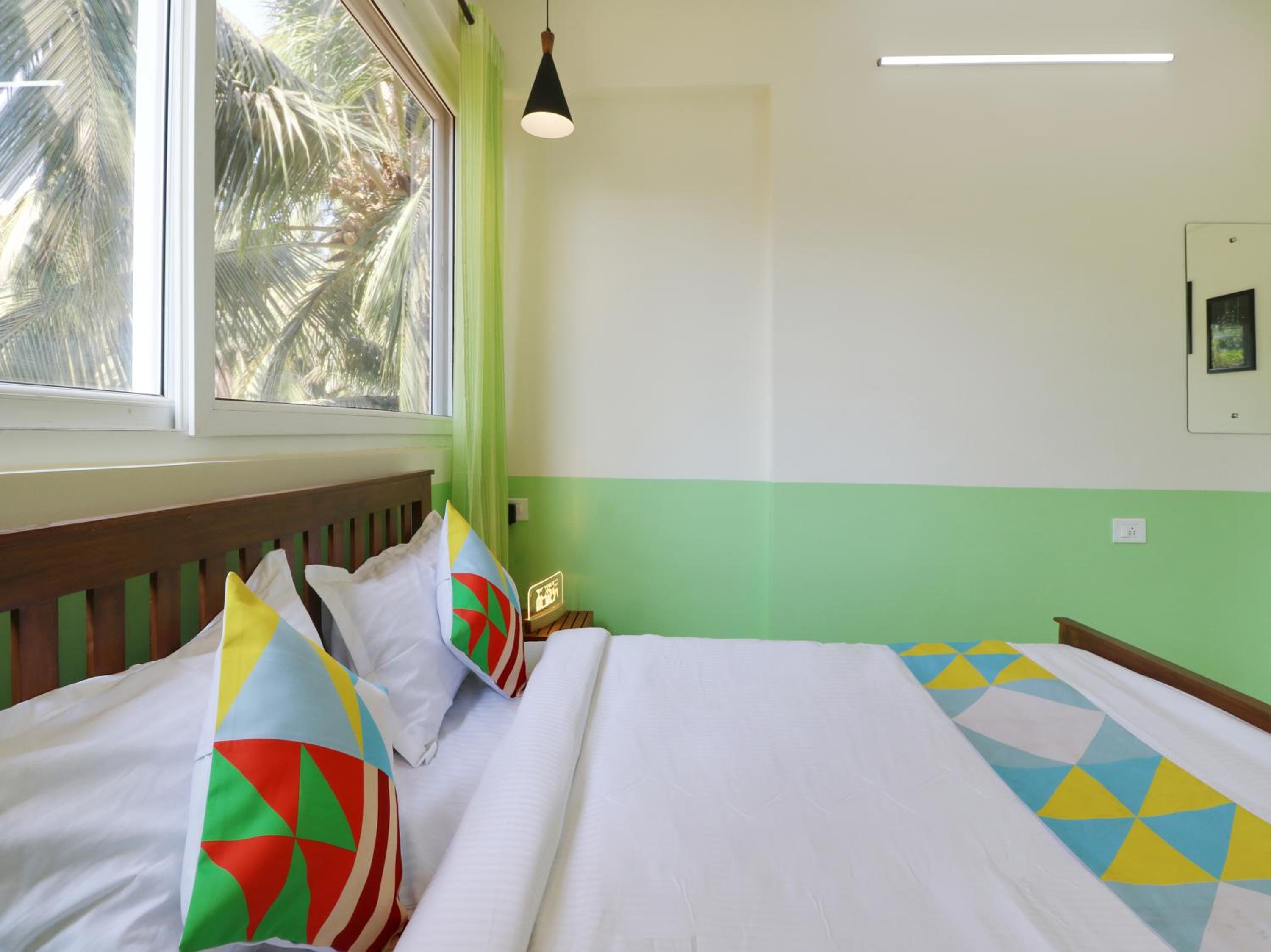 Luxury 2BHK Apartment near Calangute Baga beach with Pool