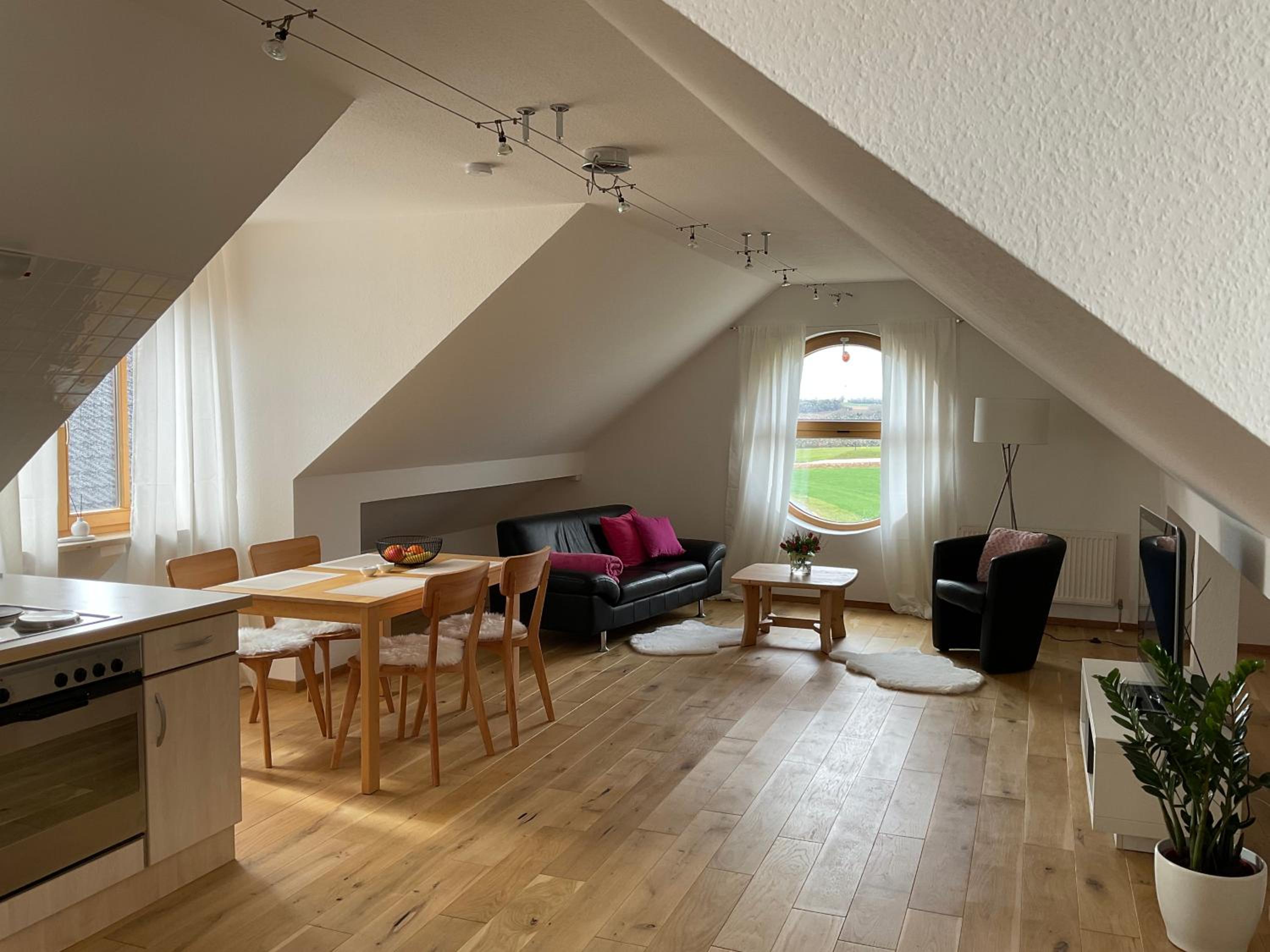 Sonniges Jura Loft im Golf Paradies Hilzhofen