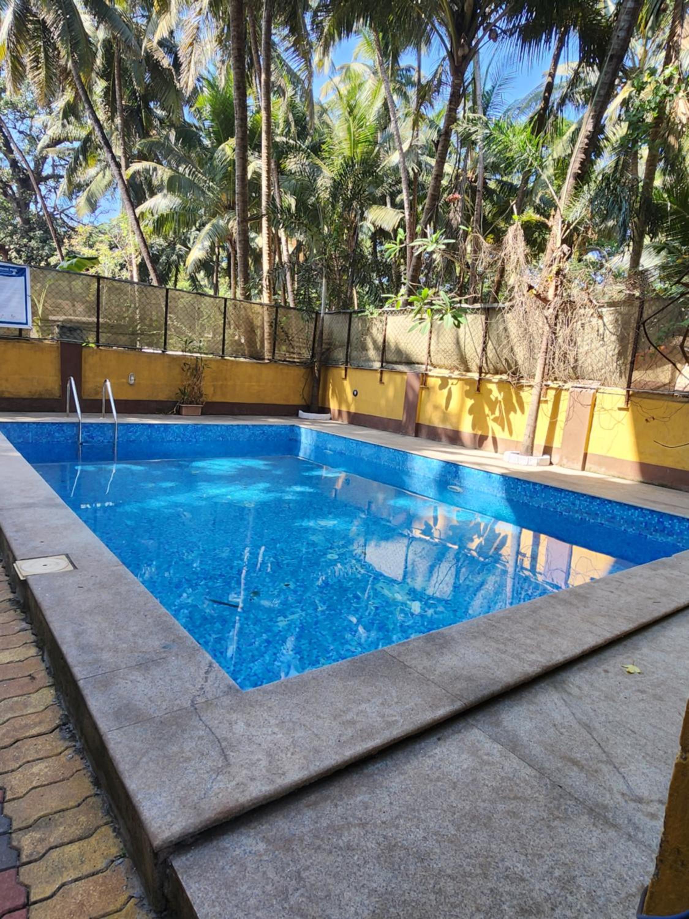 Luxury 2BHK Apartment near Calangute Baga beach with Pool