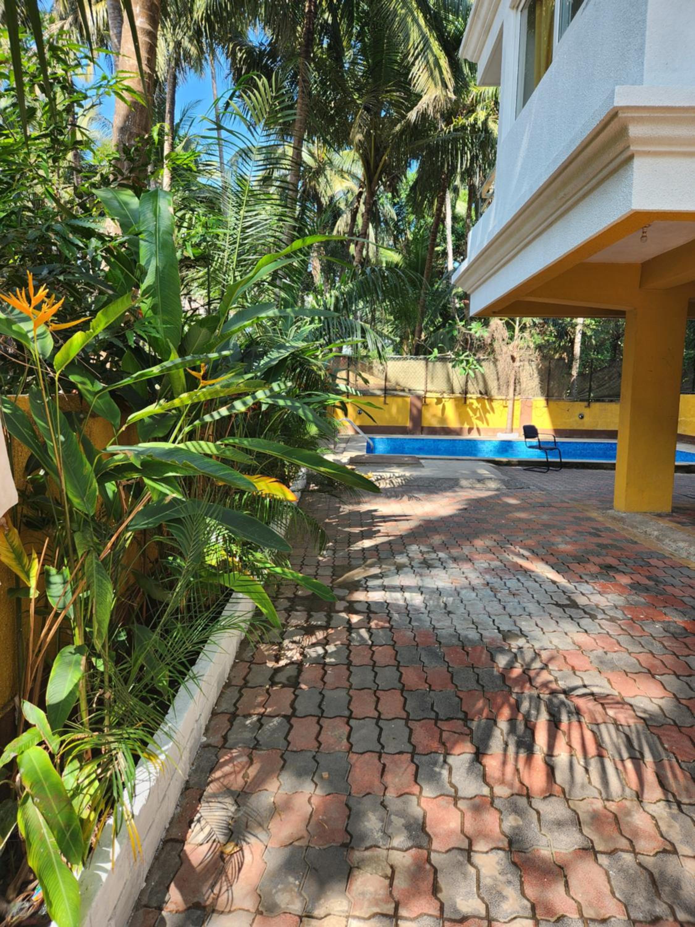 Luxury 2BHK Apartment near Calangute Baga beach with Pool