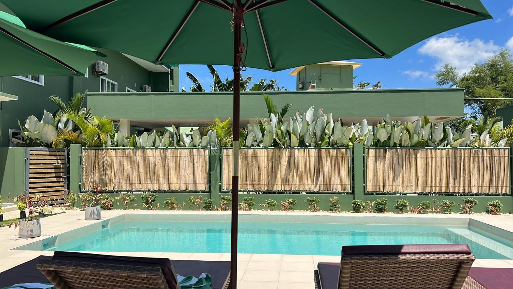 ROYAL SUITES - PORT BARTON view 2