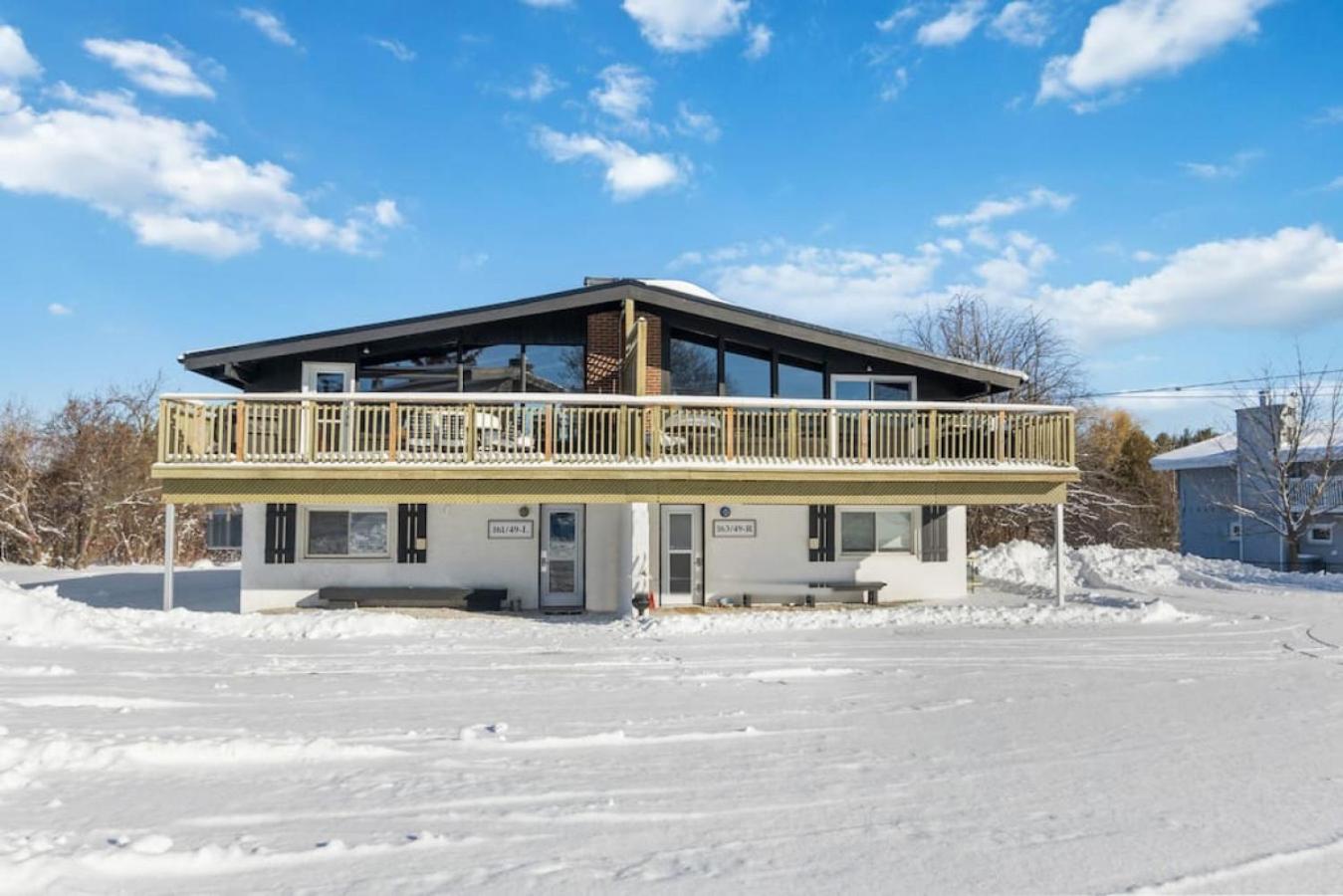 Semi Detached Mountain View Chalet