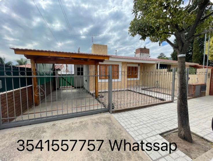 Casa céntrica en calle CB 297