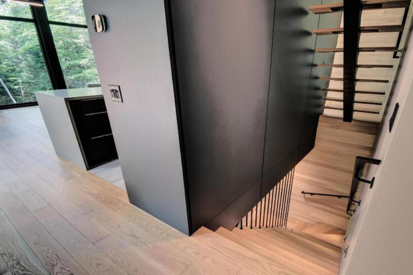 1 Impasse du Cardinal - Lac Superior Chalet w Spa Sauna & Games Room
