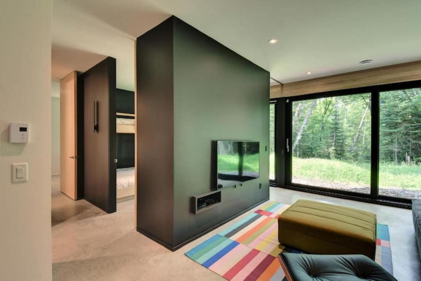 1 Impasse du Cardinal - Lac Superior Chalet w Spa Sauna & Games Room